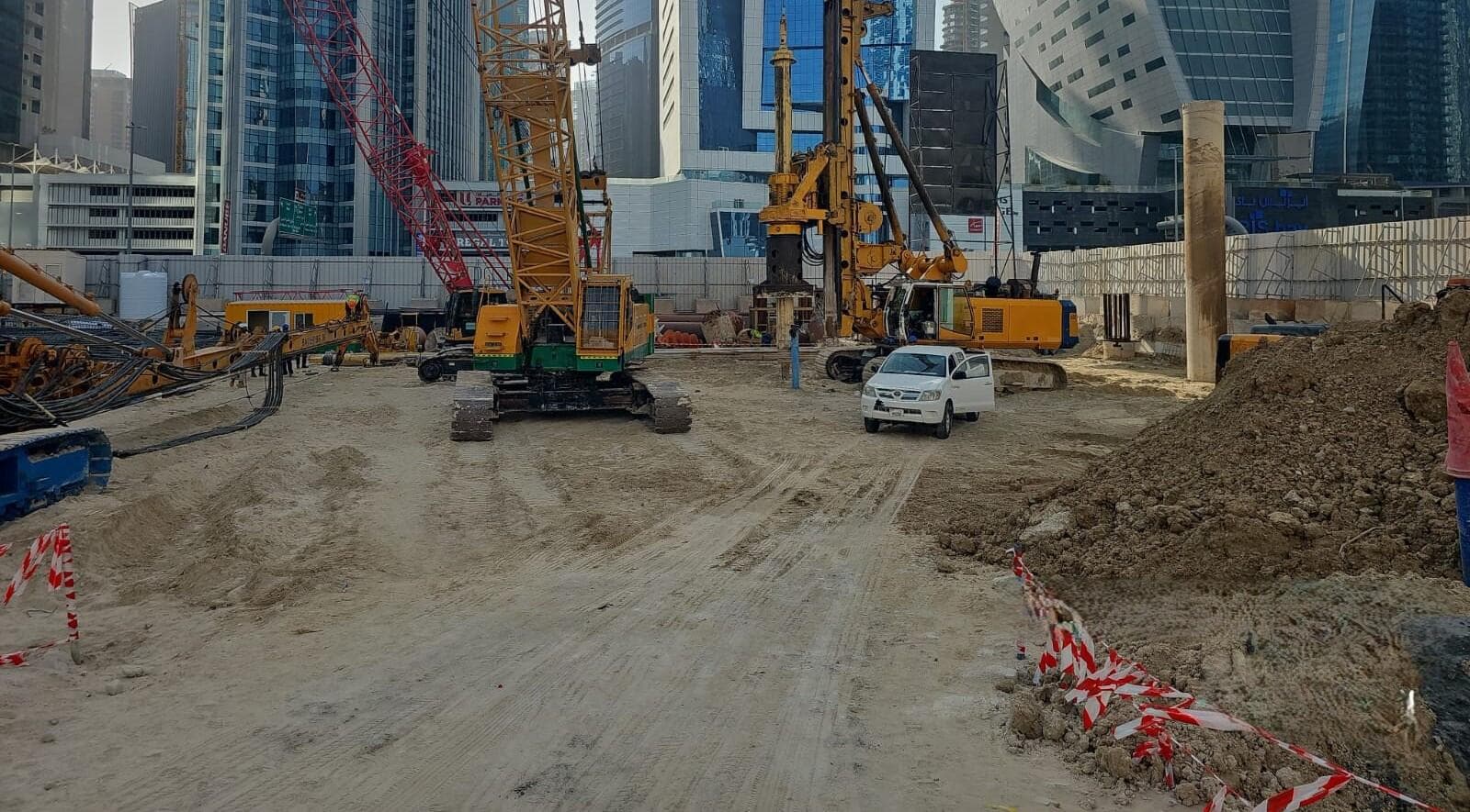 Bayz 102 - Construction