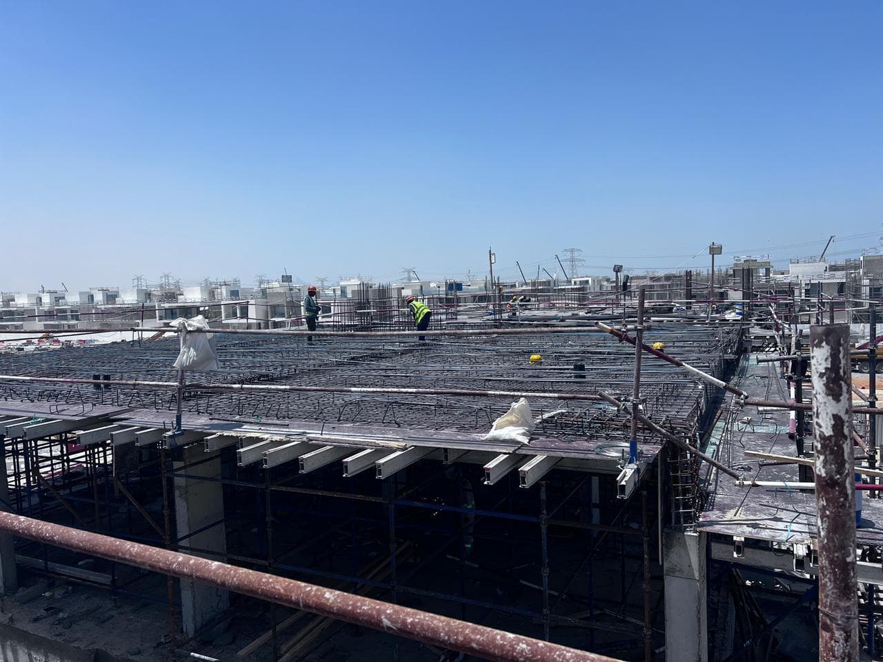 District One West Phase 2 - Строительство