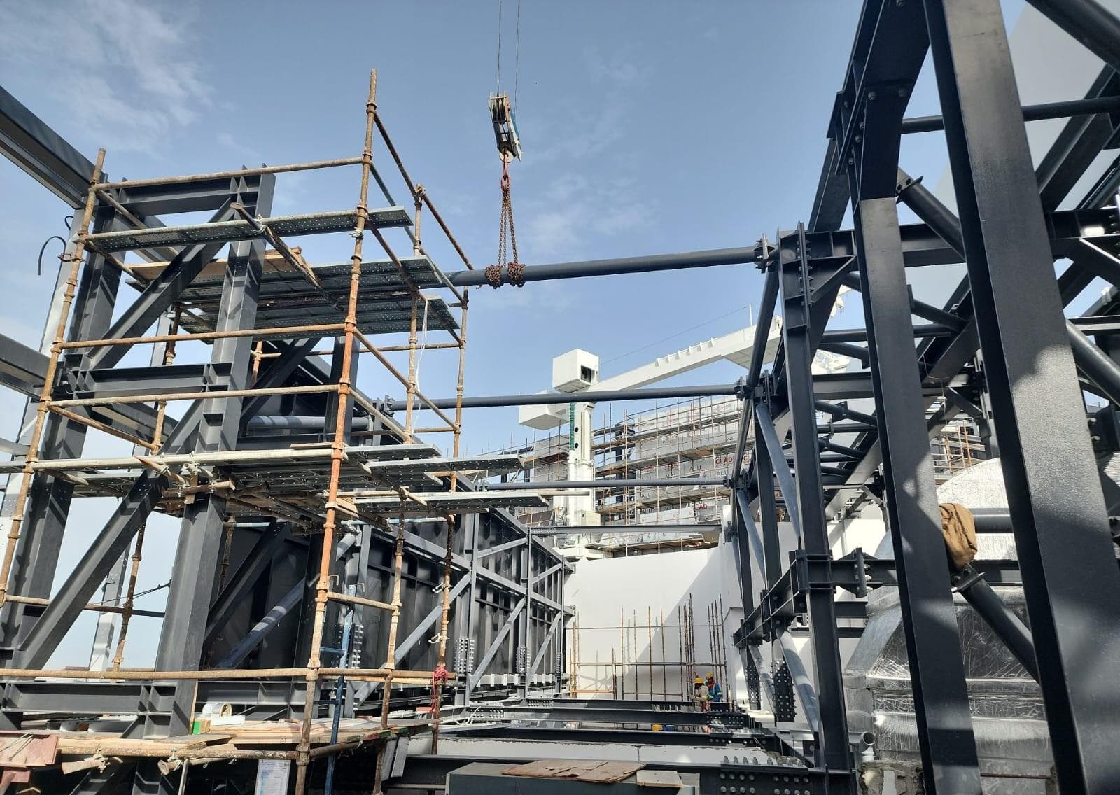 Tria - Construction