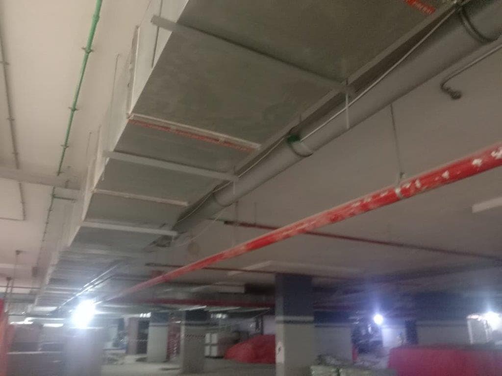 Riviera 56 - Construction