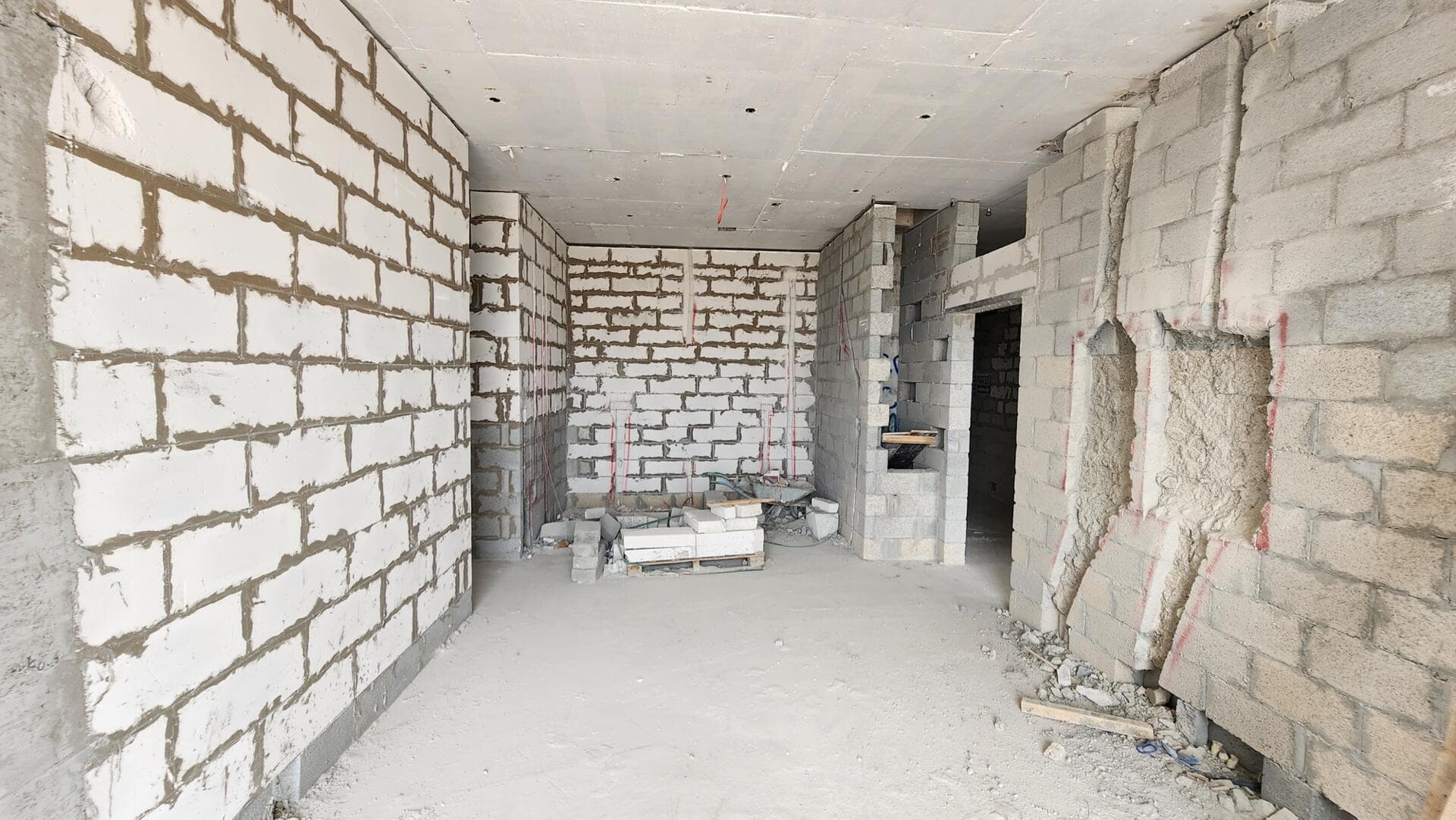 Edgewater Residences - Construction