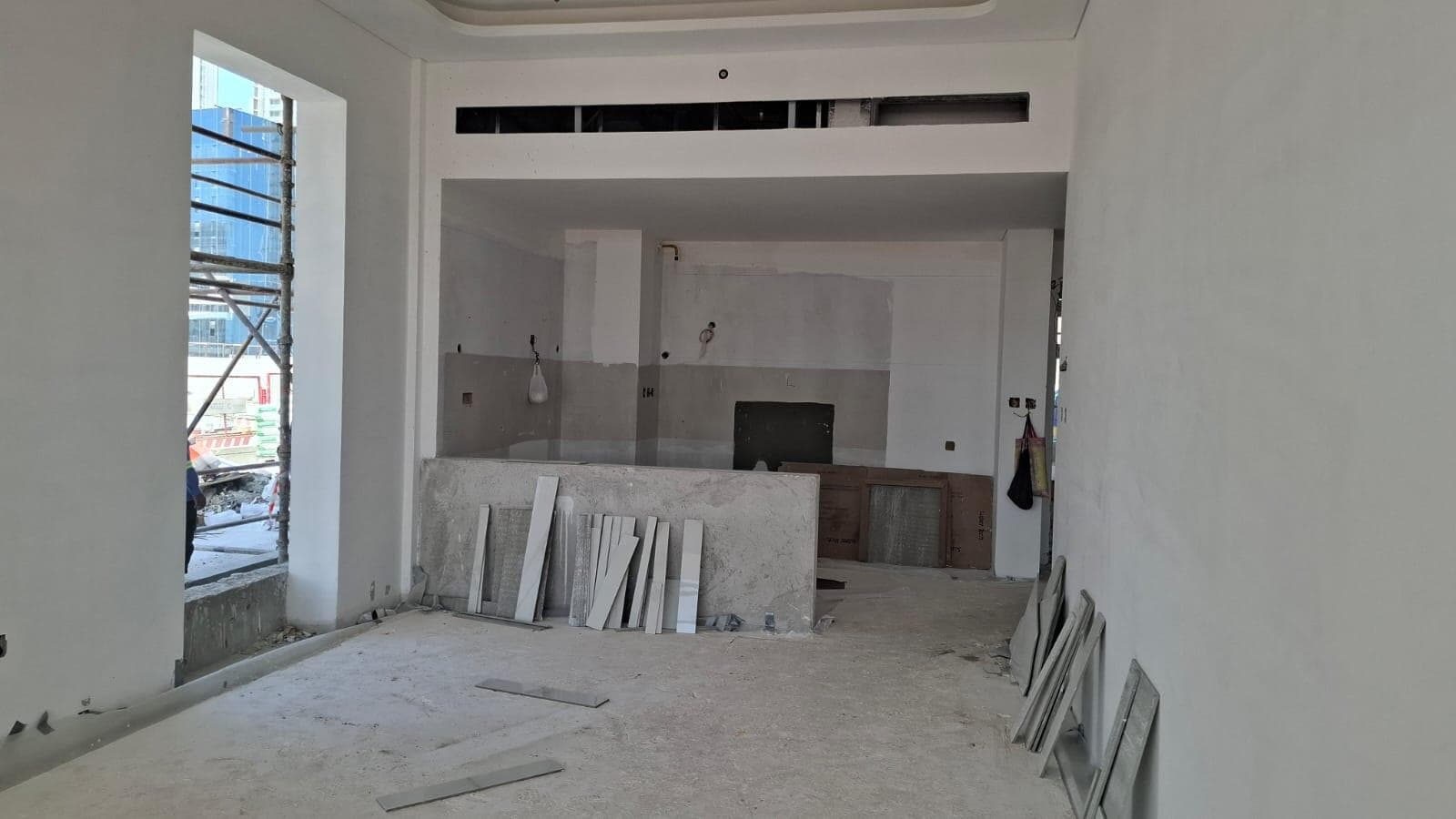 Riviera 56 - Construction