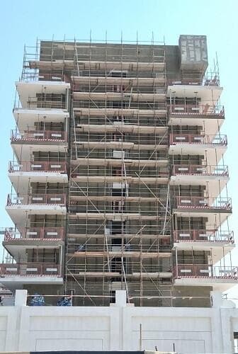 Riviera 56 - Construction
