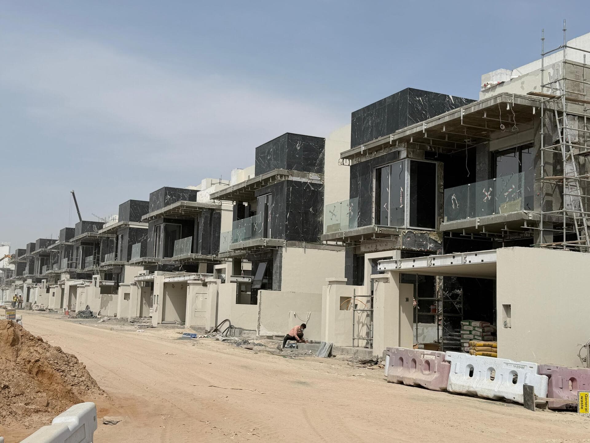 Venice Damac lagoons - Construction