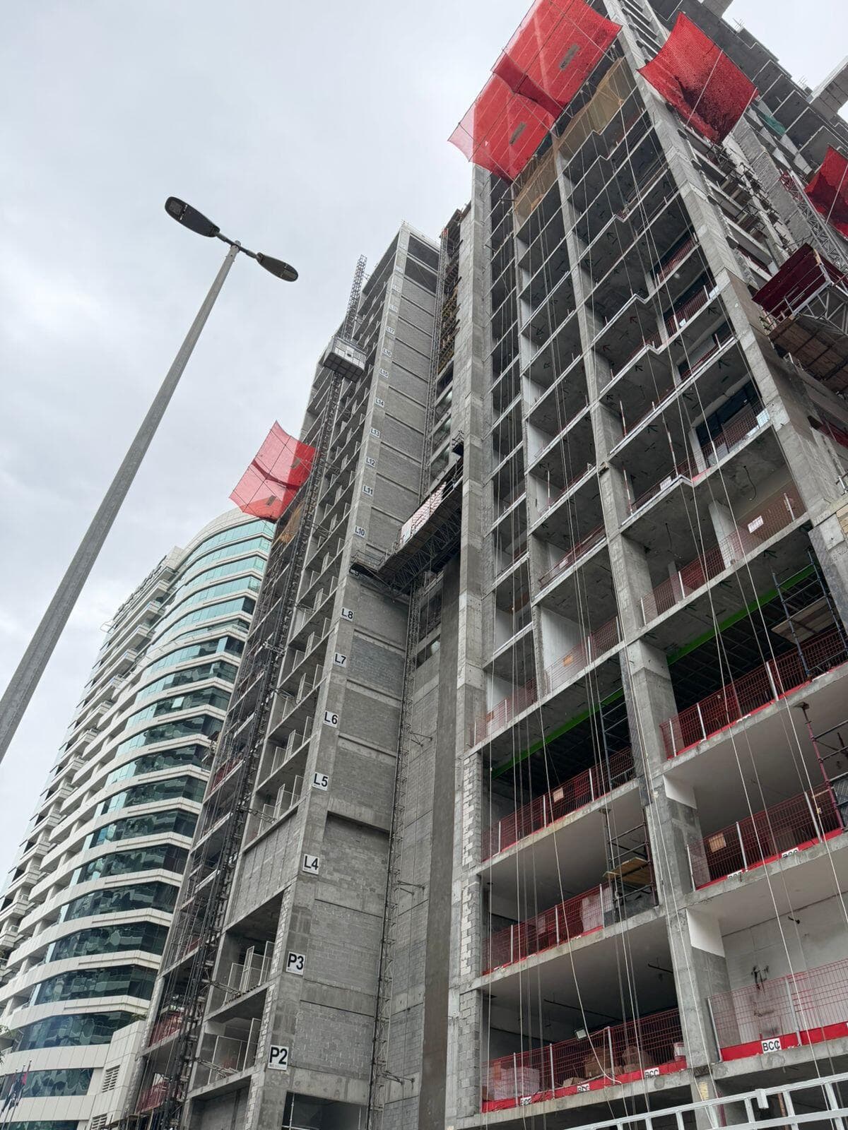 The Crestmark - Construction
