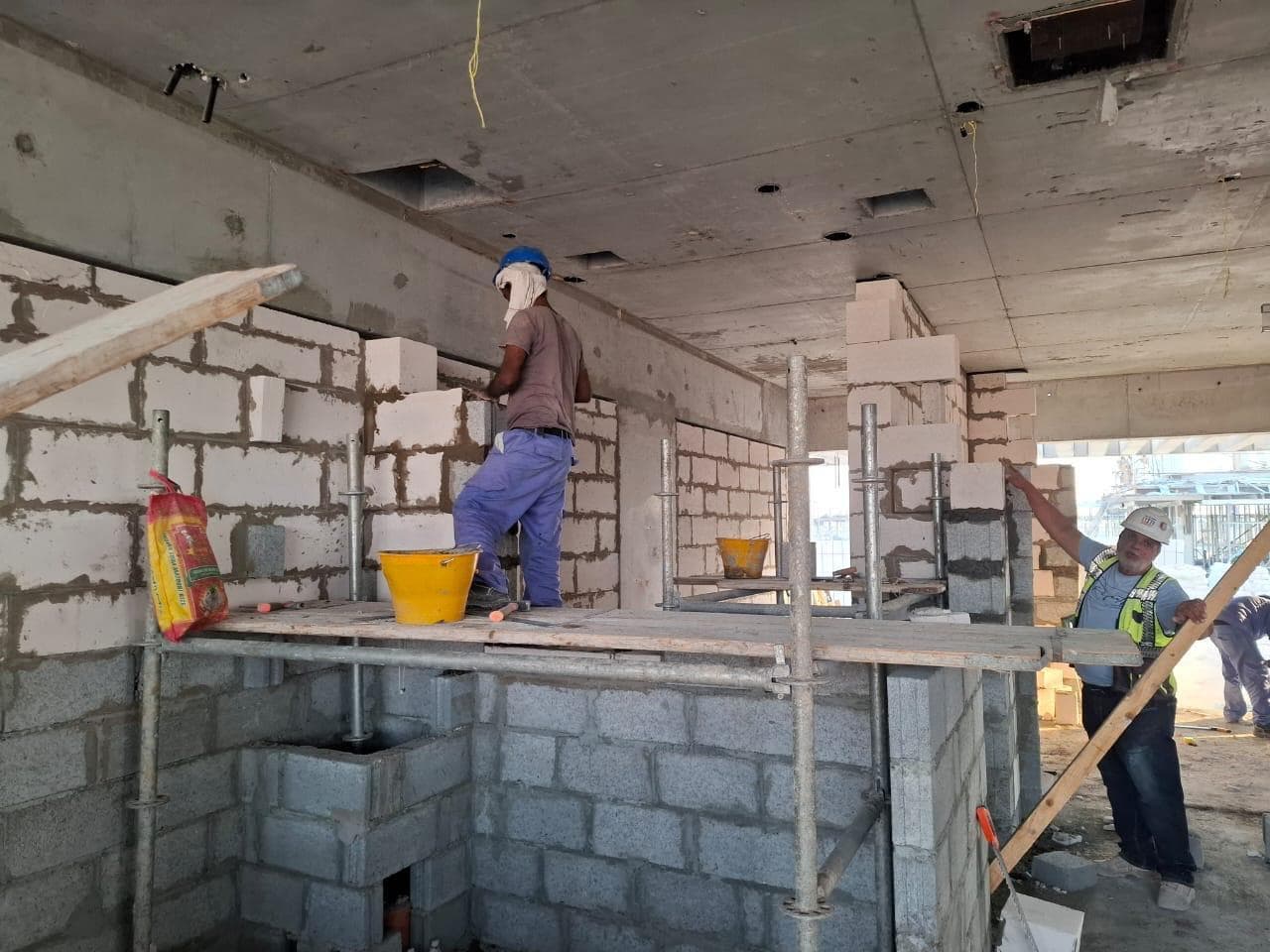 Riverside - Construction
