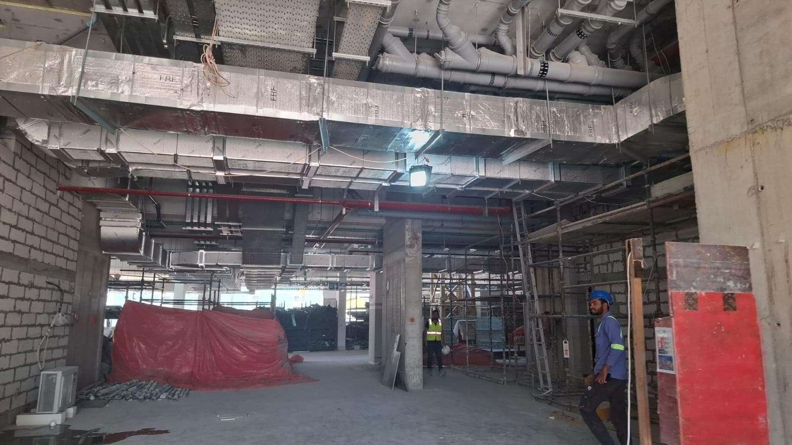 Riviera 56 - Construction