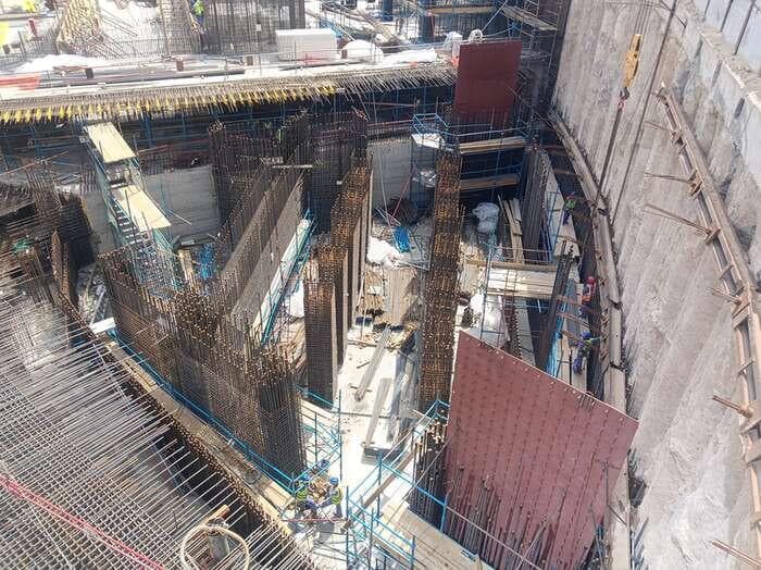Diamondz - Construction