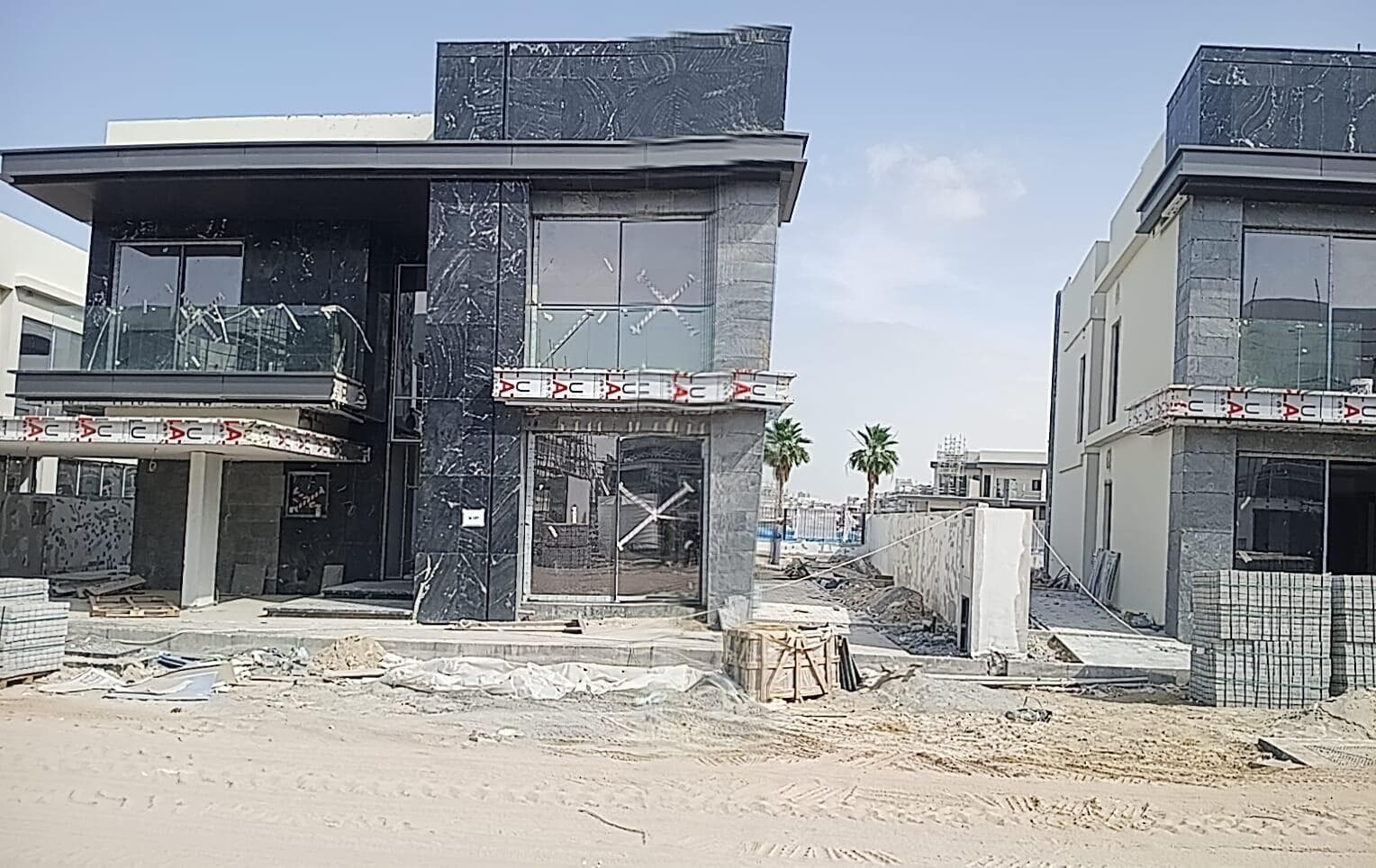 Venice Damac lagoons - Construction