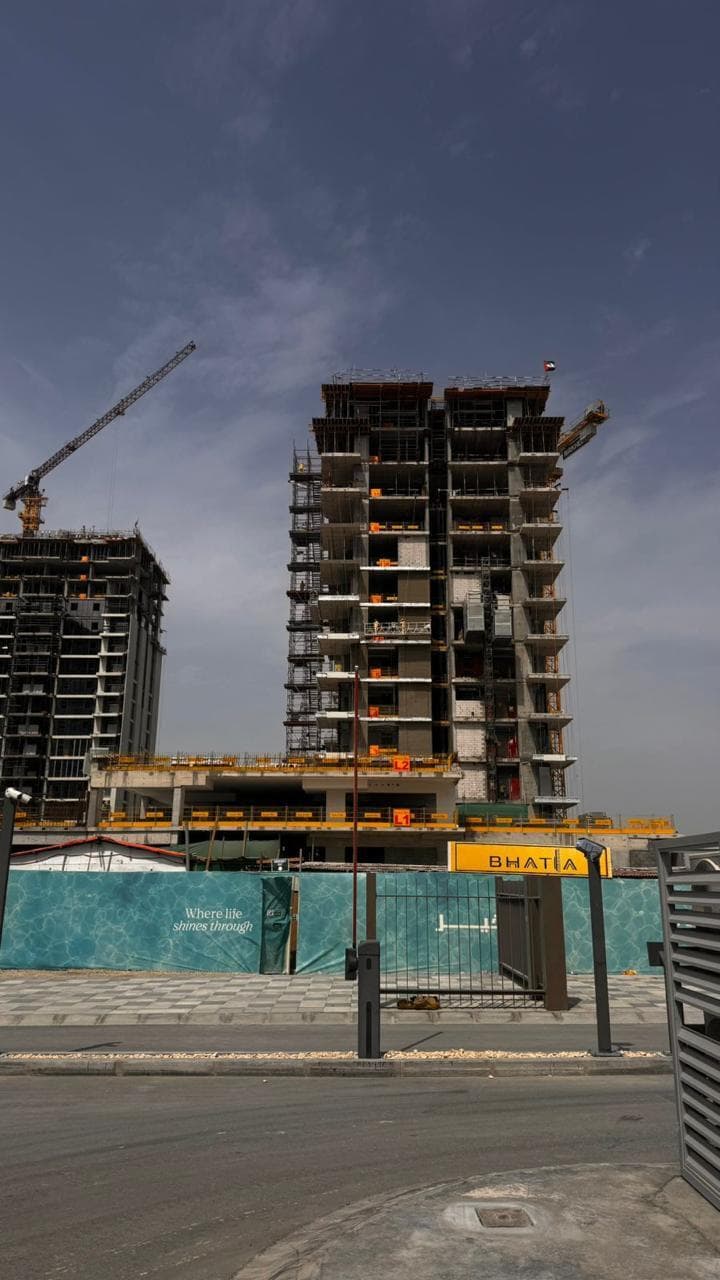 Naya - Construction