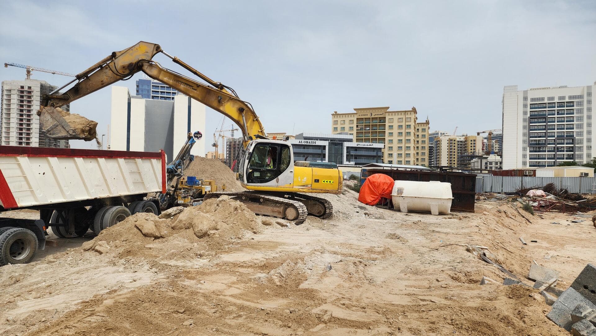 Milos - Construction