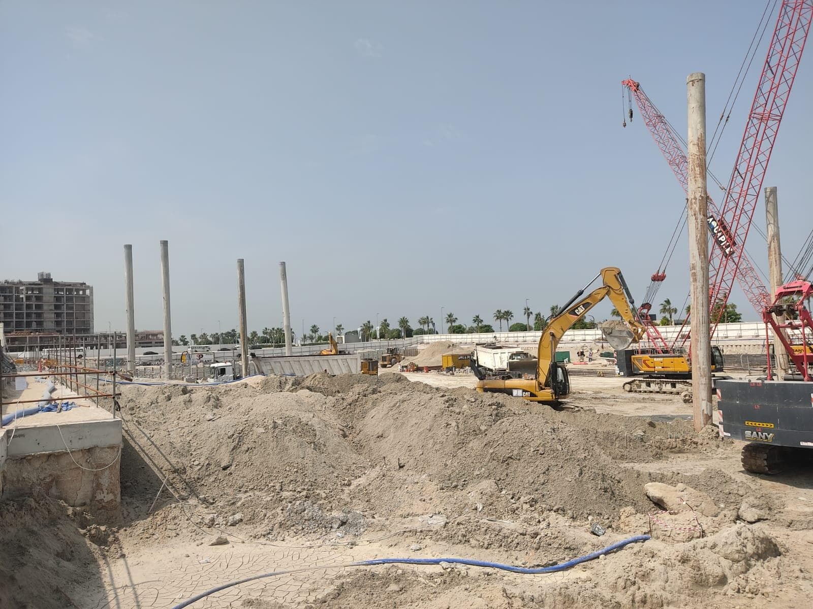 Flora Isle Beachfront Residences - Construction