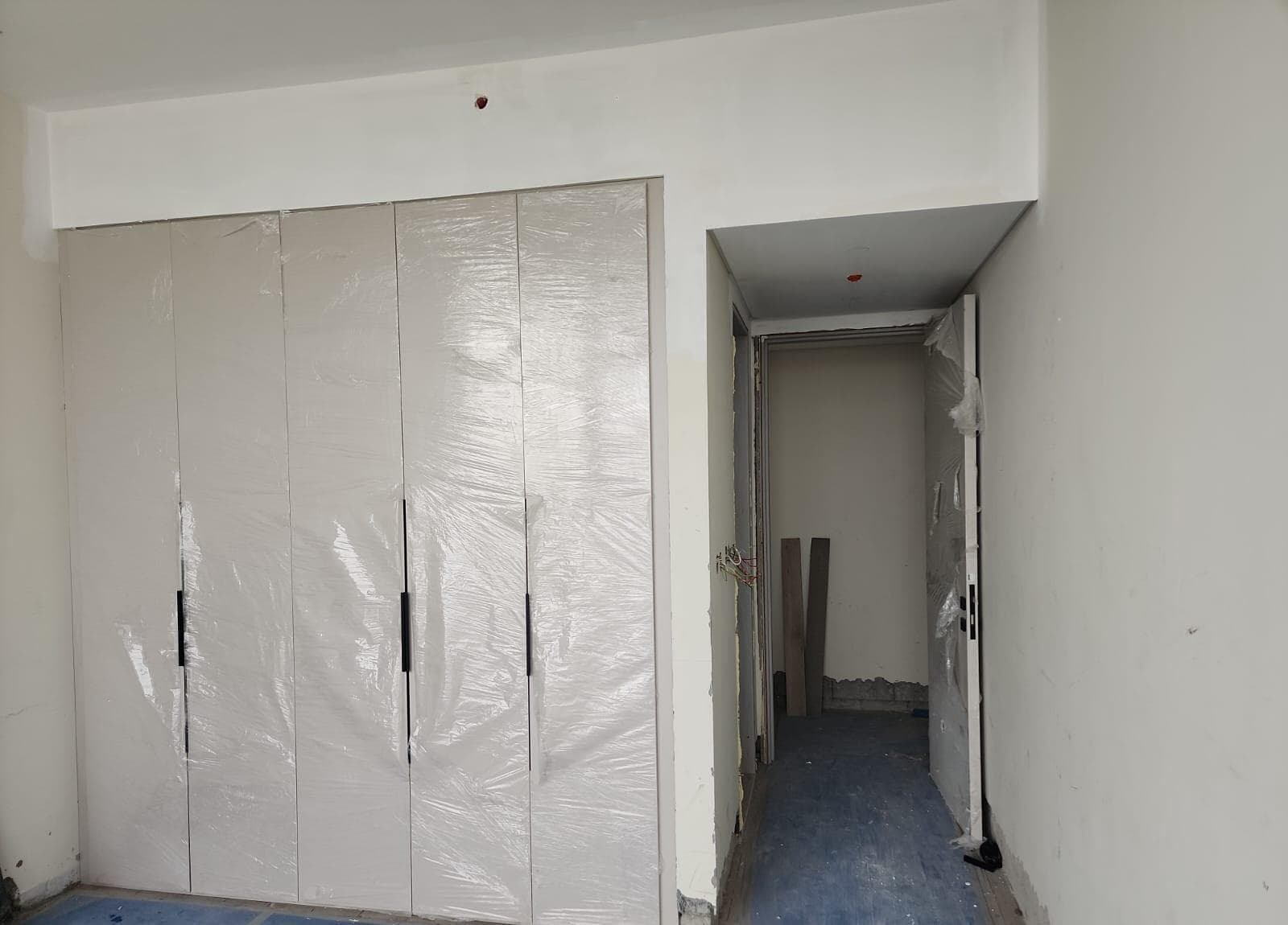 Tria - Construction
