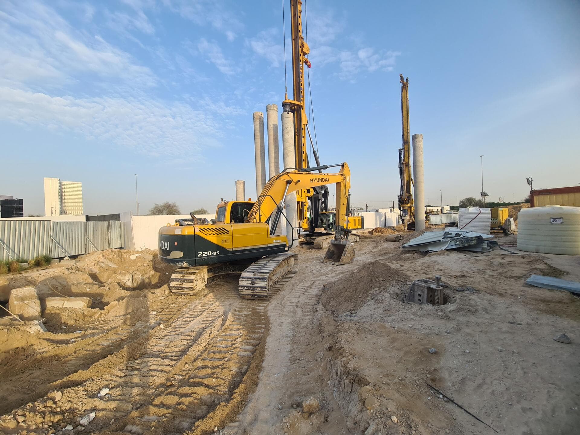 Rabdan Gates - Construction