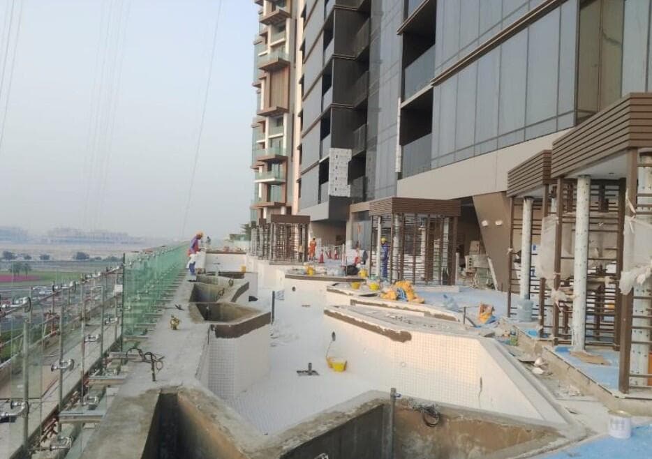 Regalia - Construction