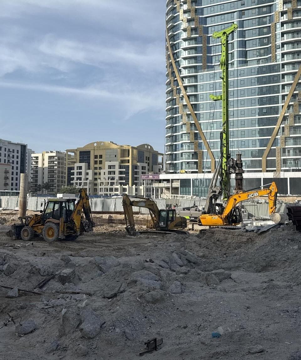 ShahrukhZ by Danube - Construction