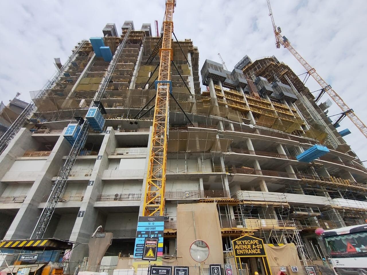 Skyscape Aura - Construction