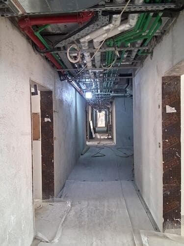 Riviera 56 - Construction