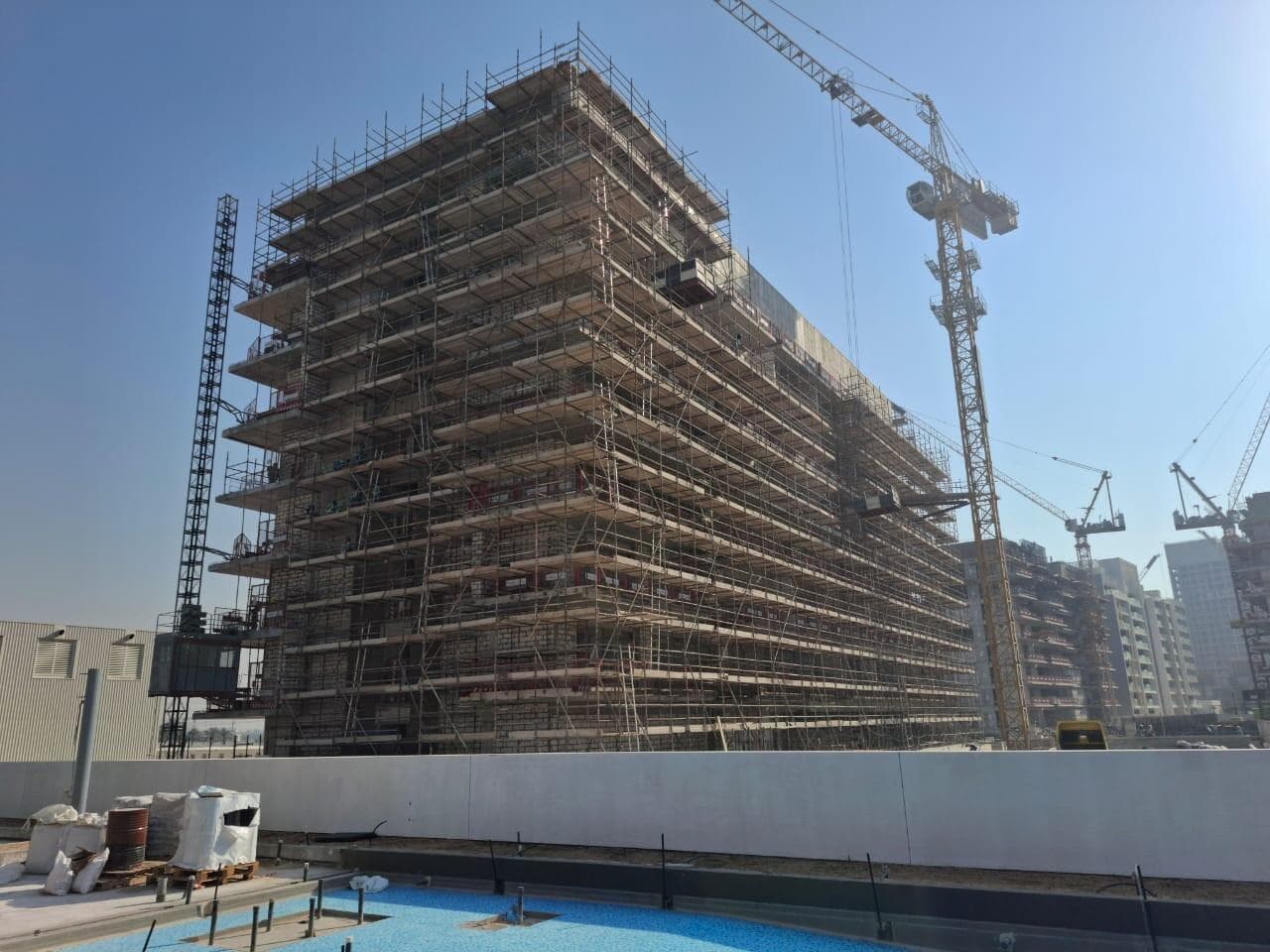 Riviera 56 - Construction