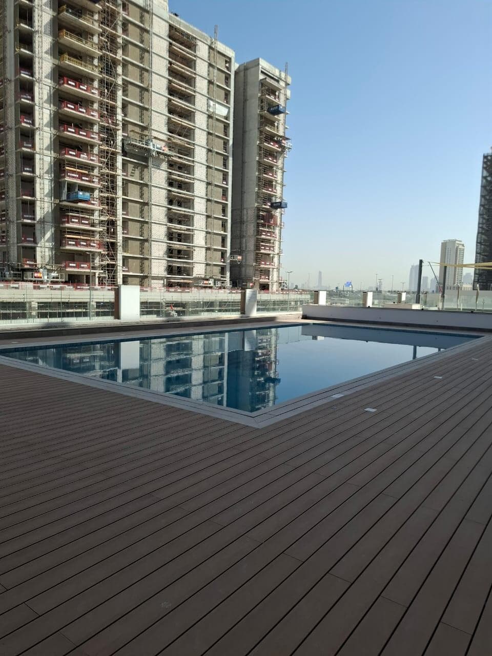 Riviera 56 - Construction