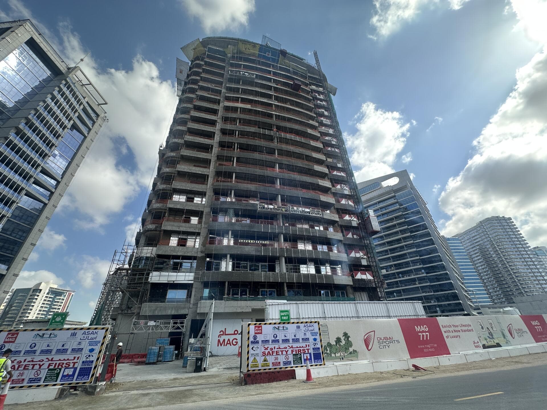 Mag 777 - Construction