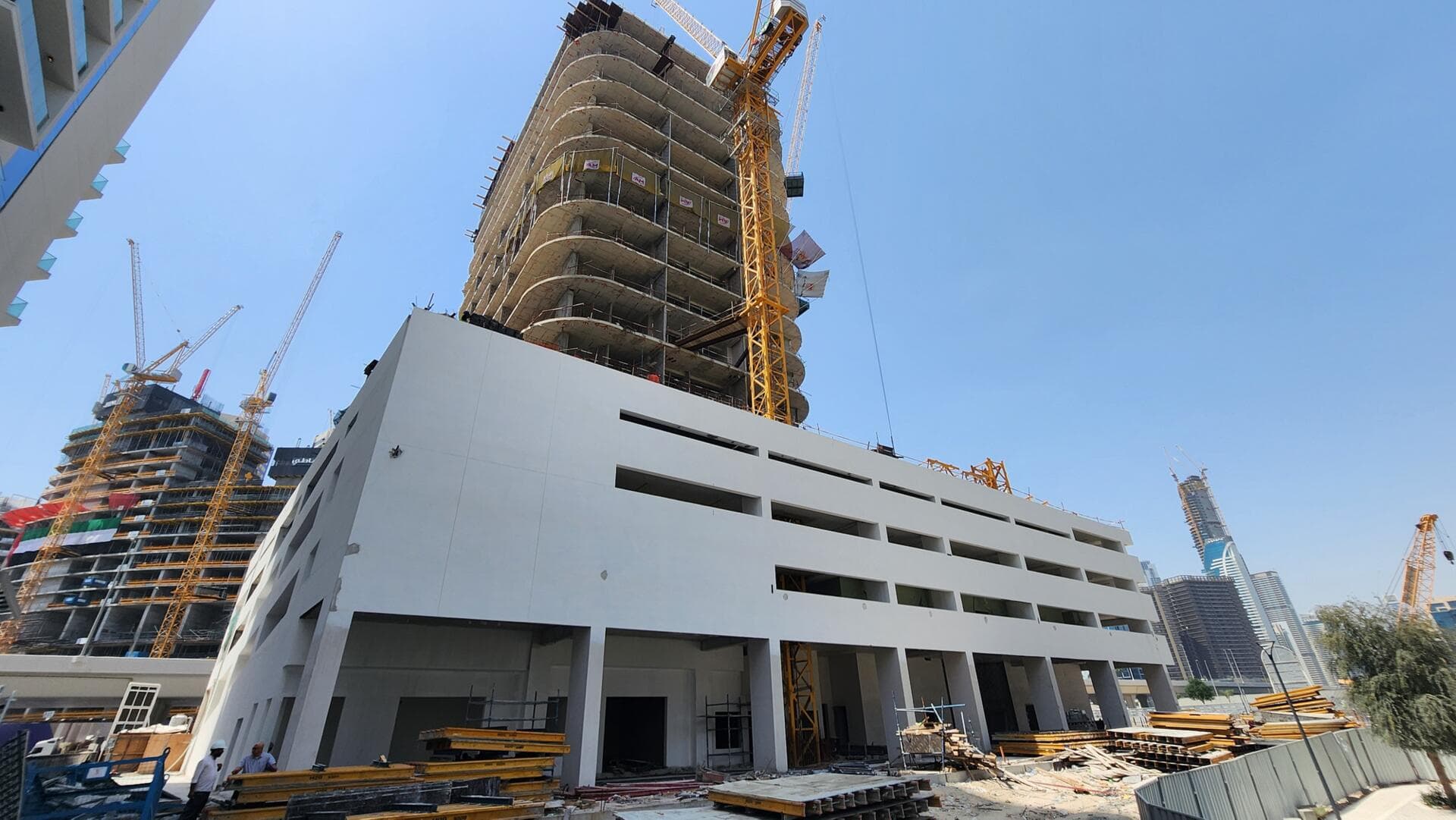 V-Suites by Anax - Construction