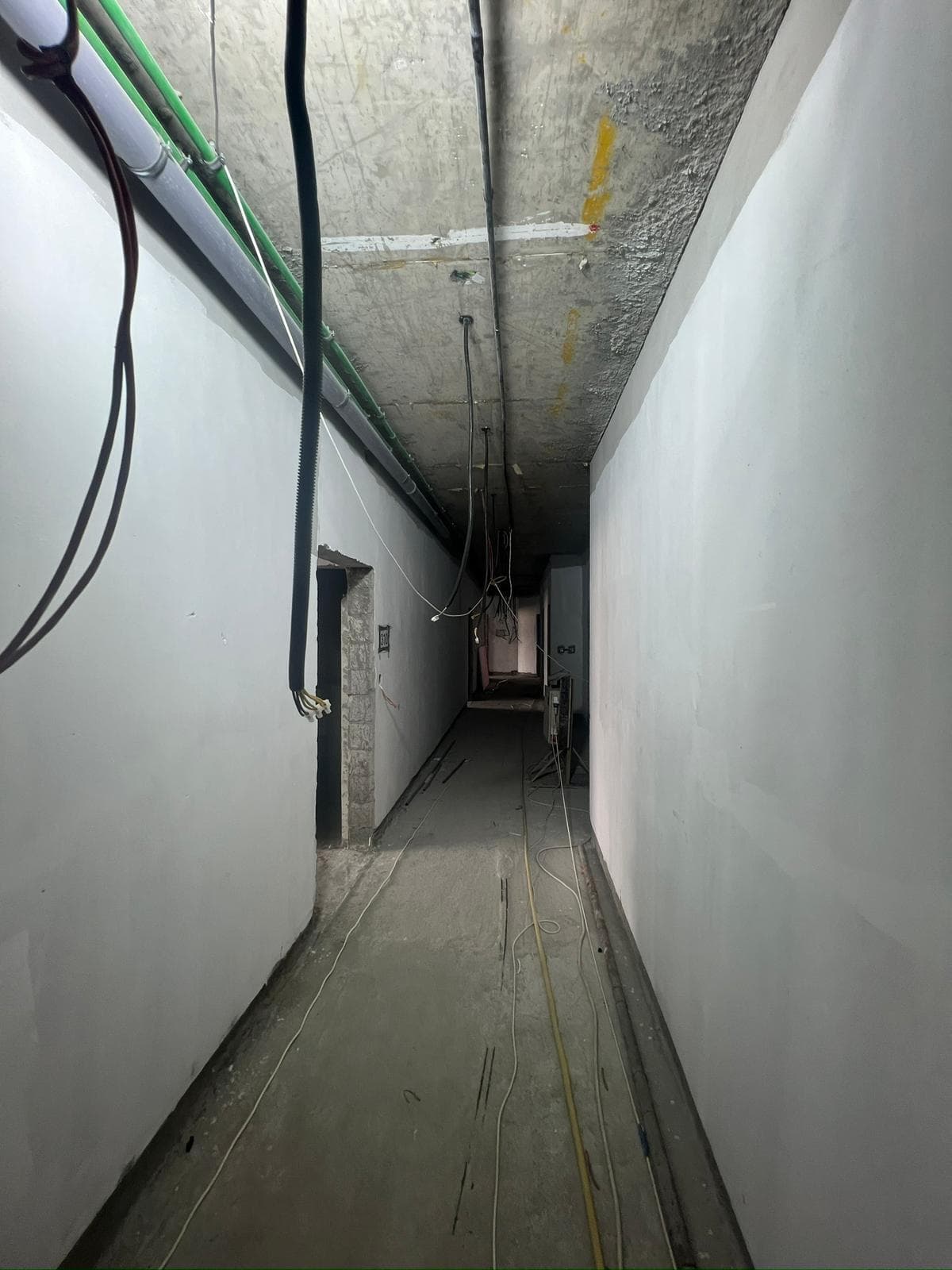 Lateral One - Construction