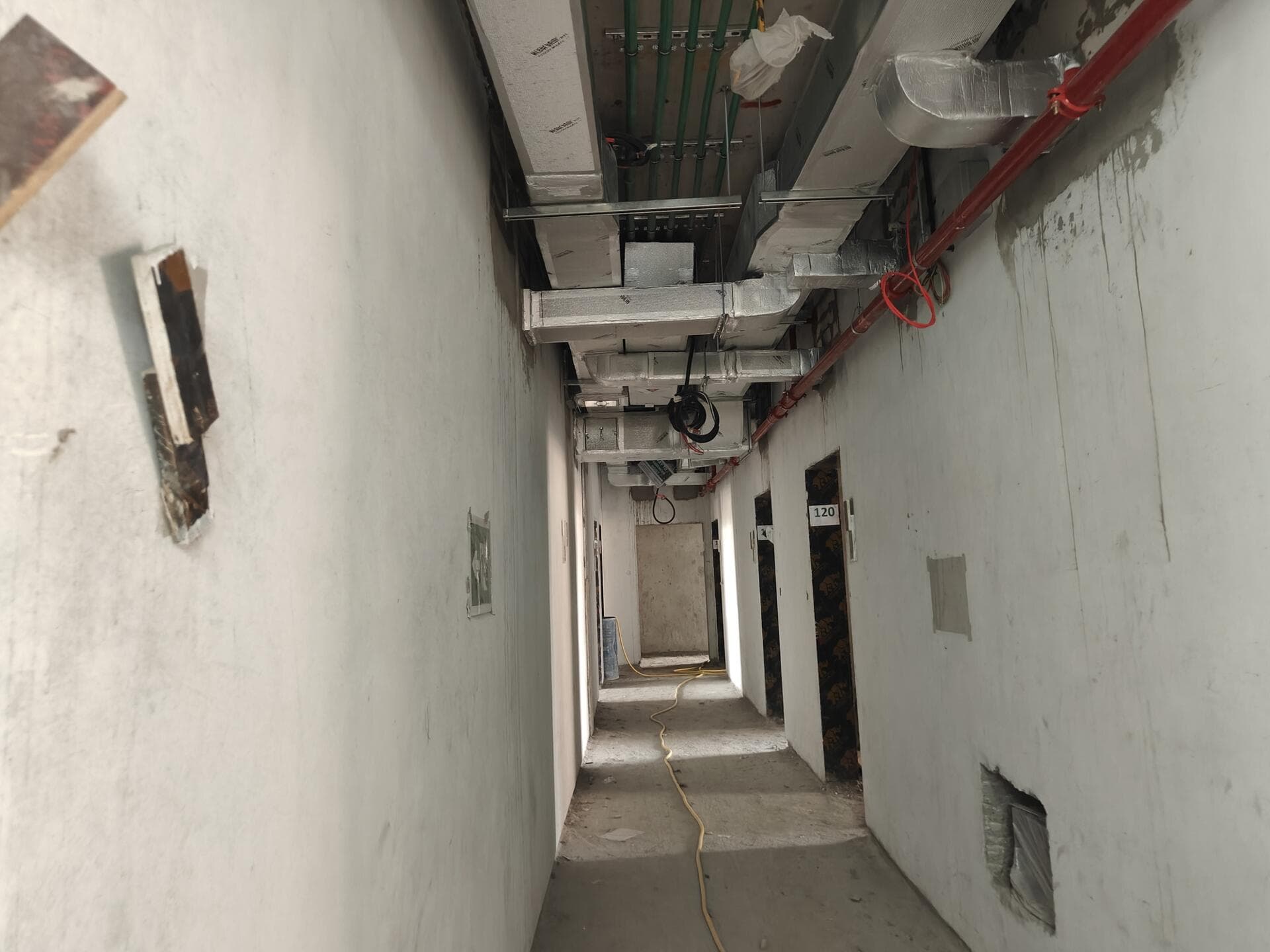 Floarea Grande - Construction