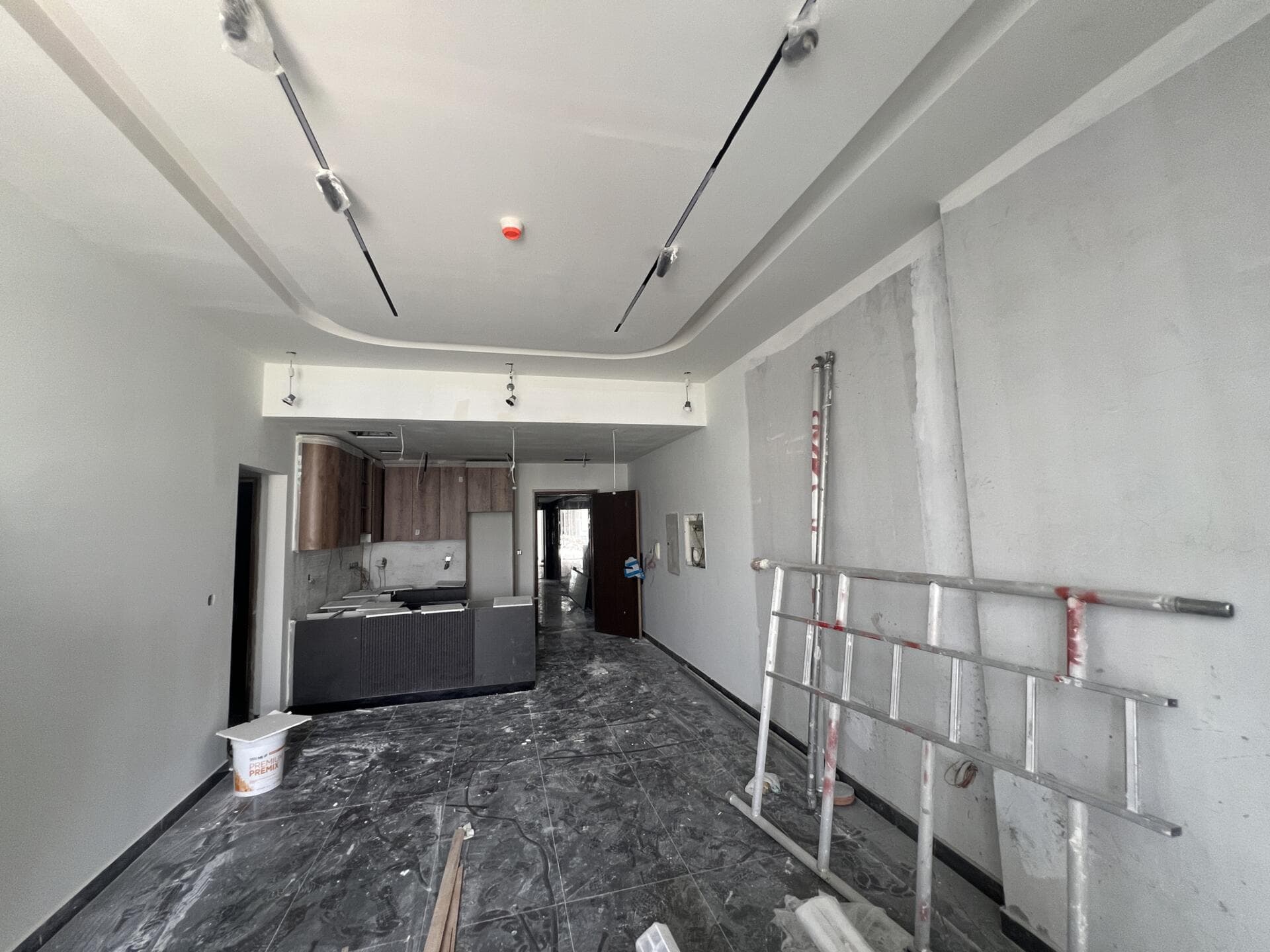 High Best - Construction