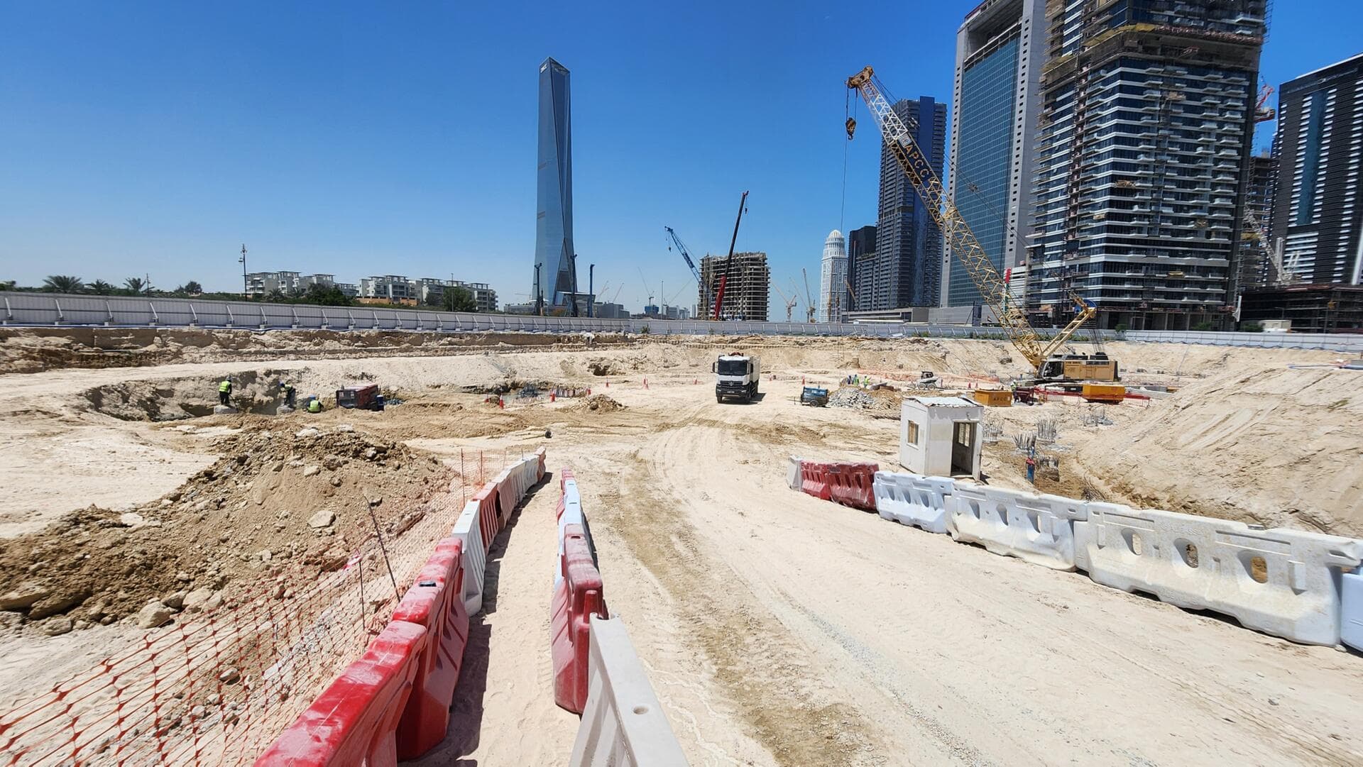 Serenia District - West - Construction