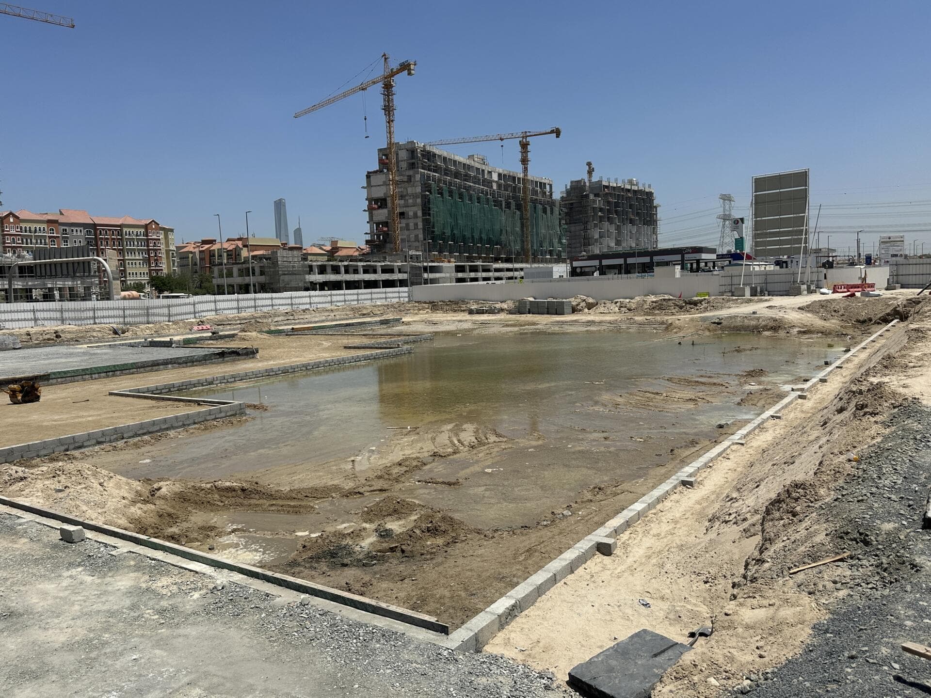 Trussardi Residences 2 - Construction