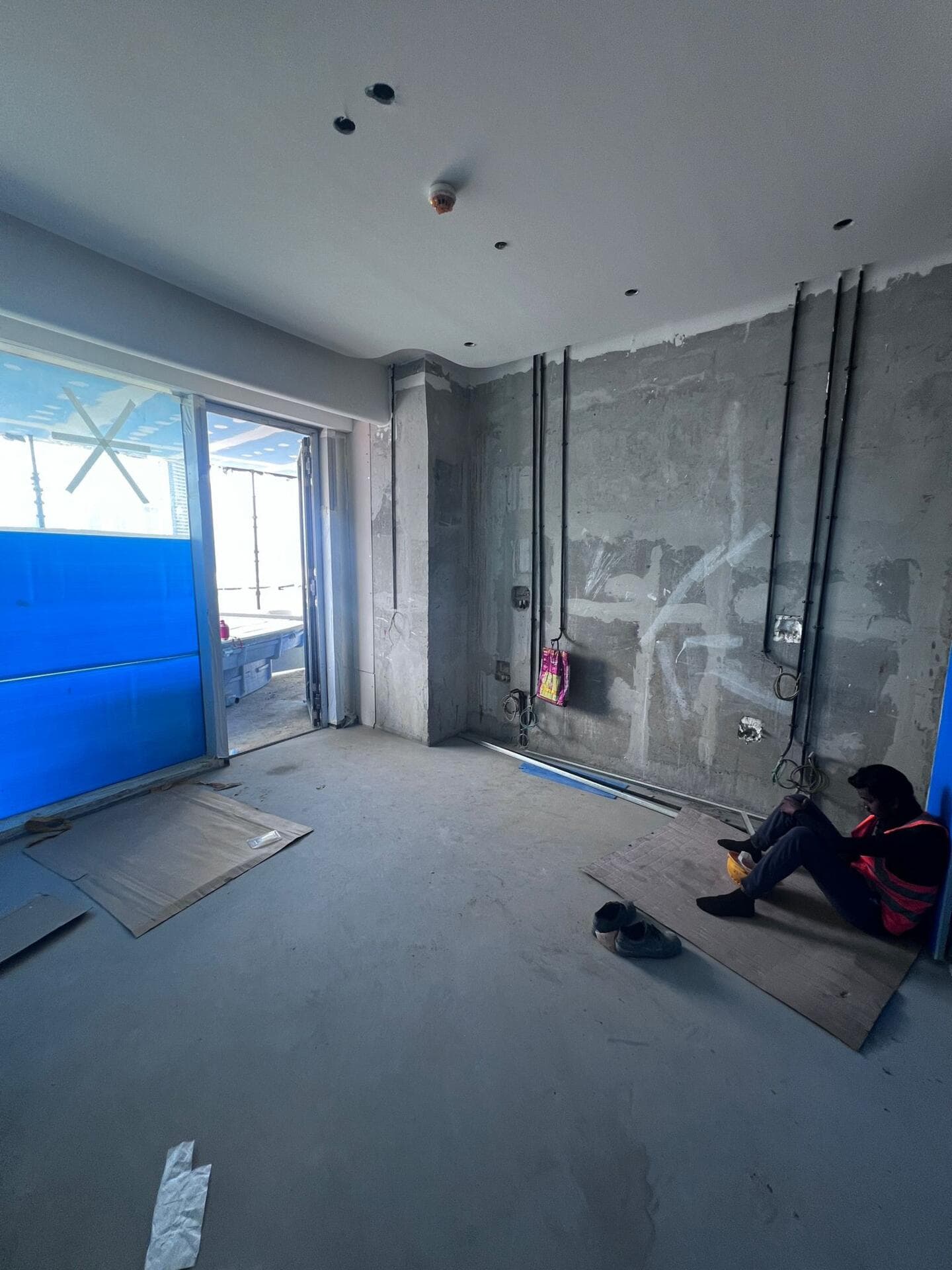 Mercedes Benz Places by Binghatti - Construction
