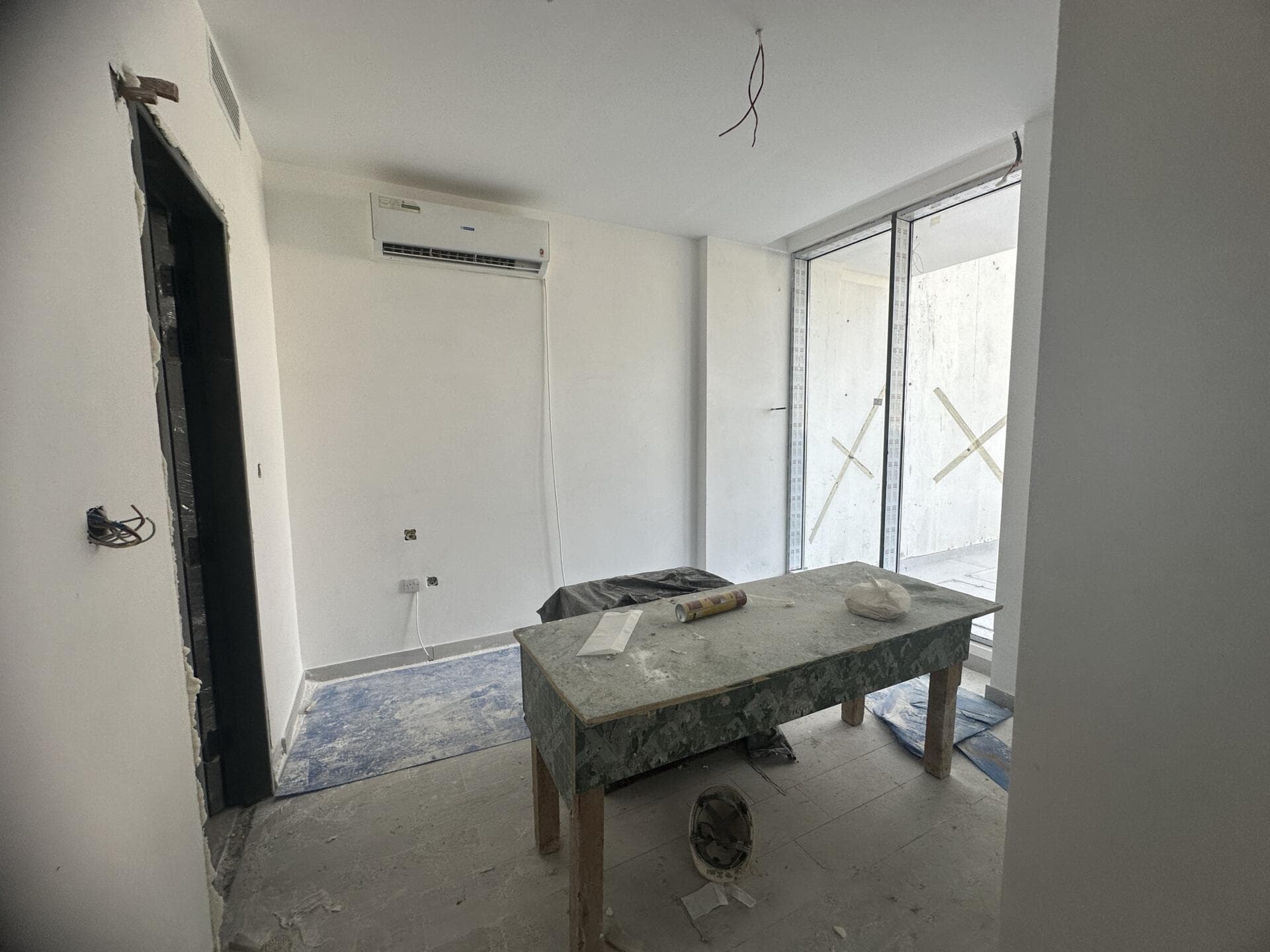 Views VII - Construction