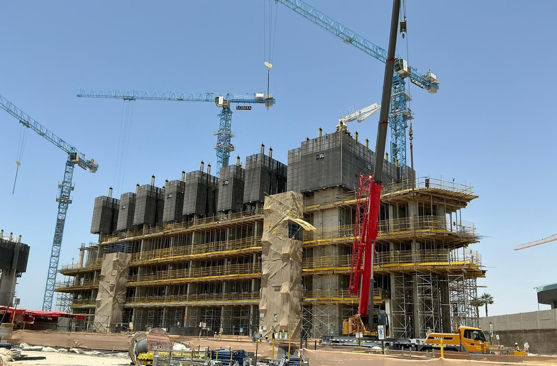 Sobha Solis - Construction