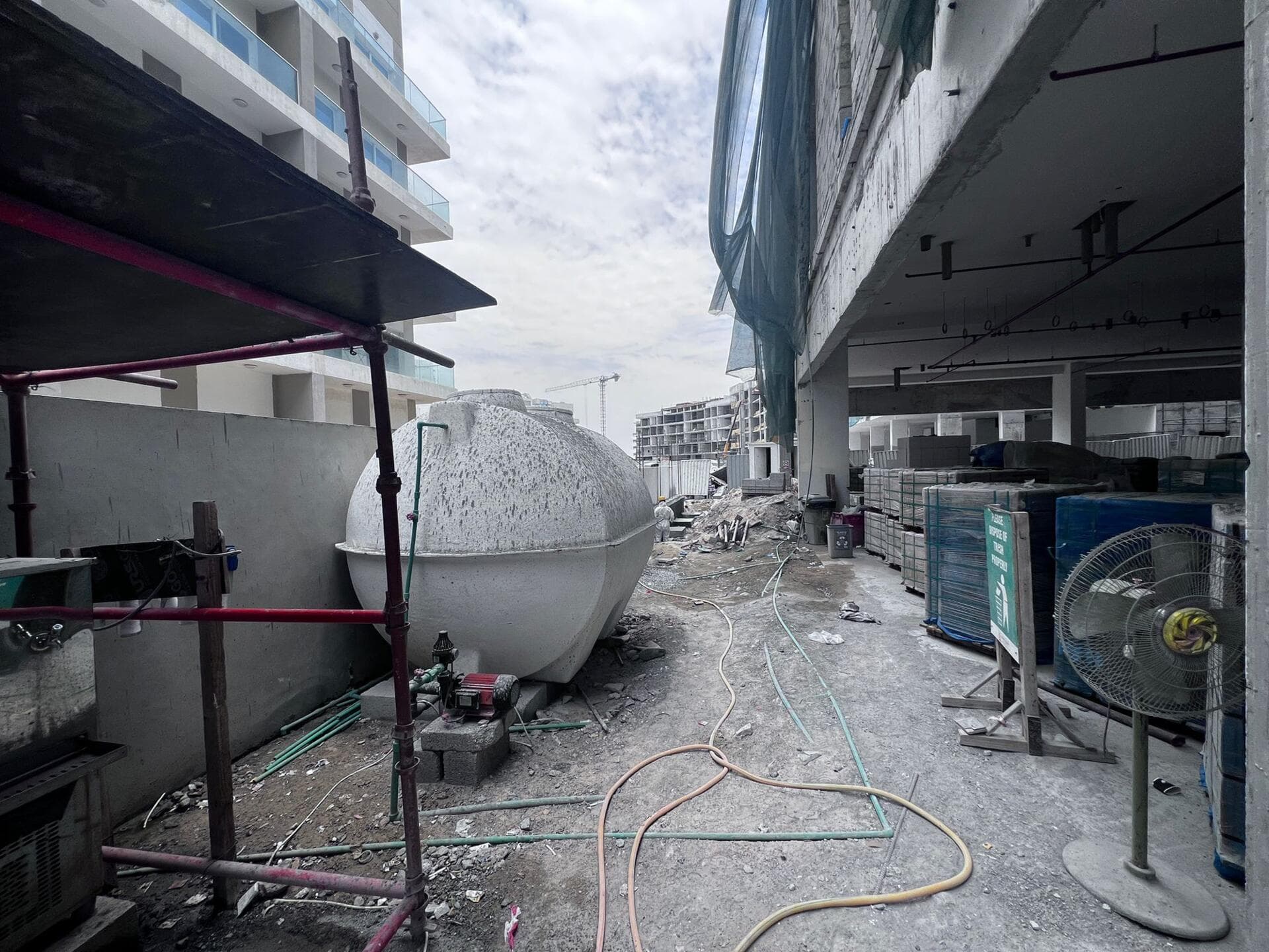 The Eighty Three - Construction