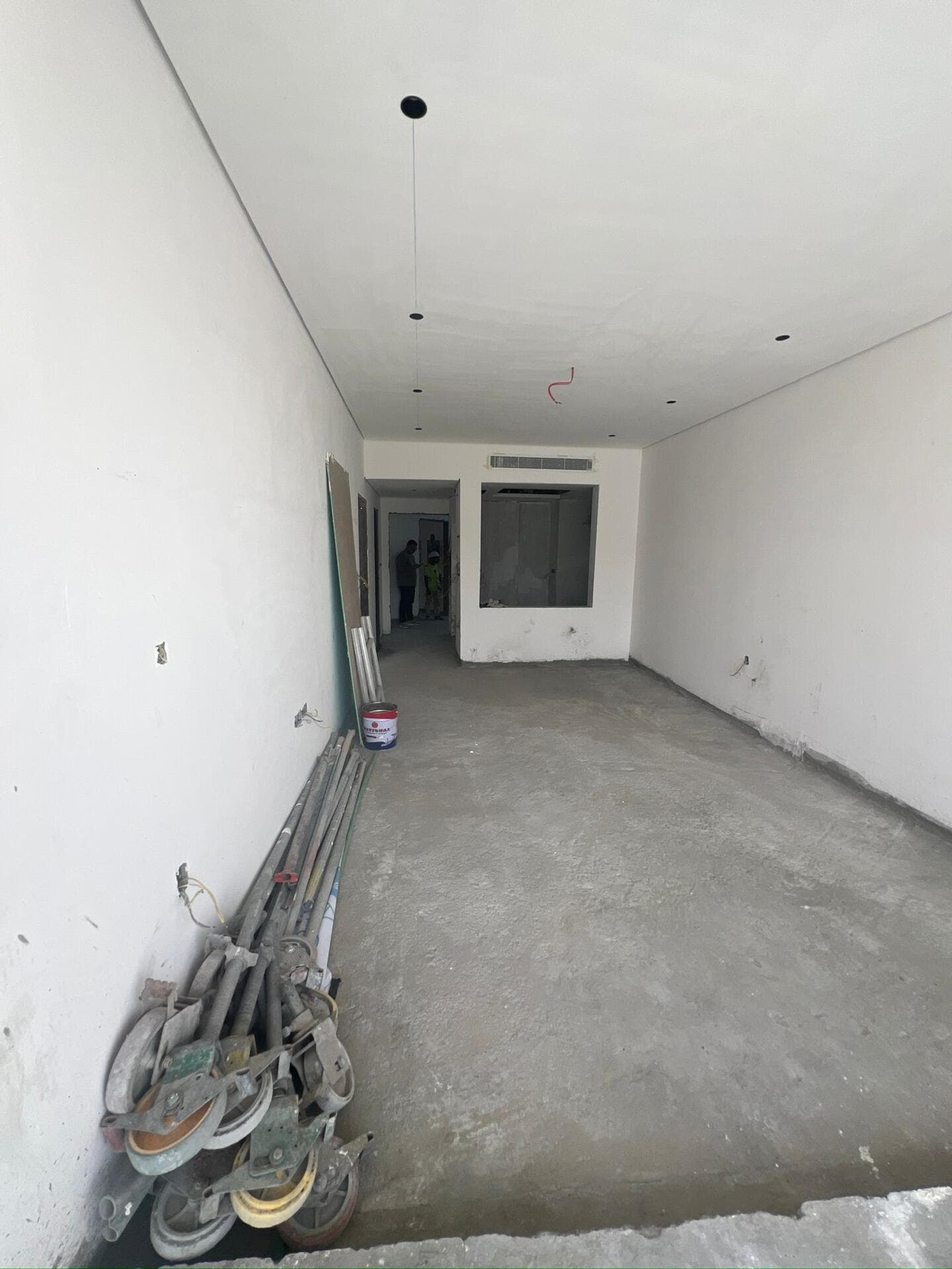 Lateral One - Construction
