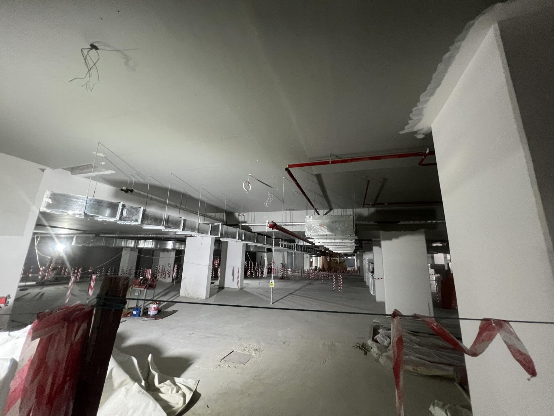 Central Park Plaza - Строительство