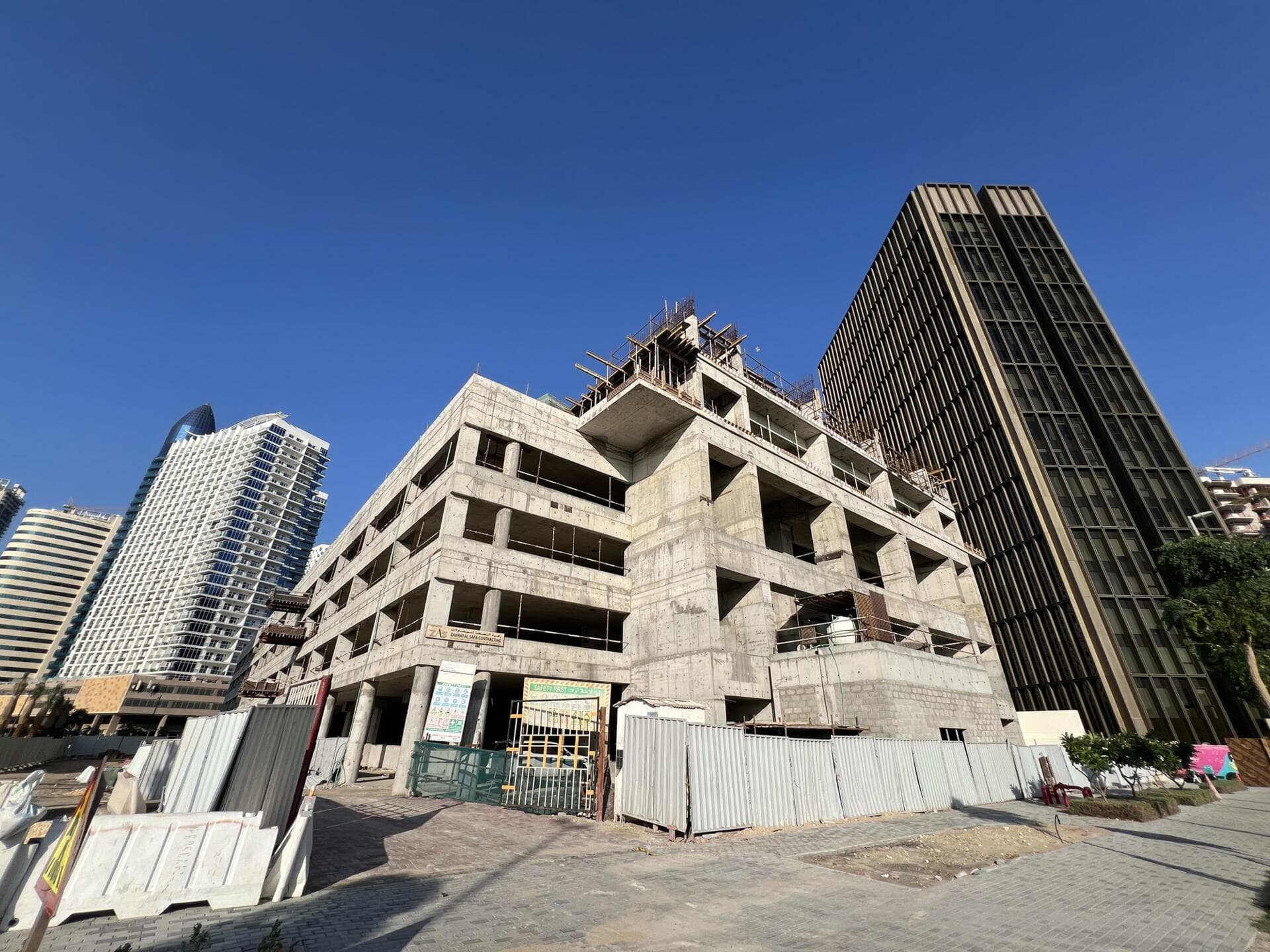 Haus of Tenet - Construction