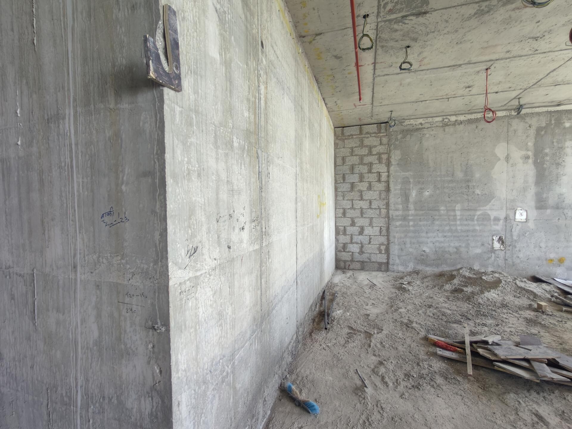 One By Binghatti - Construction