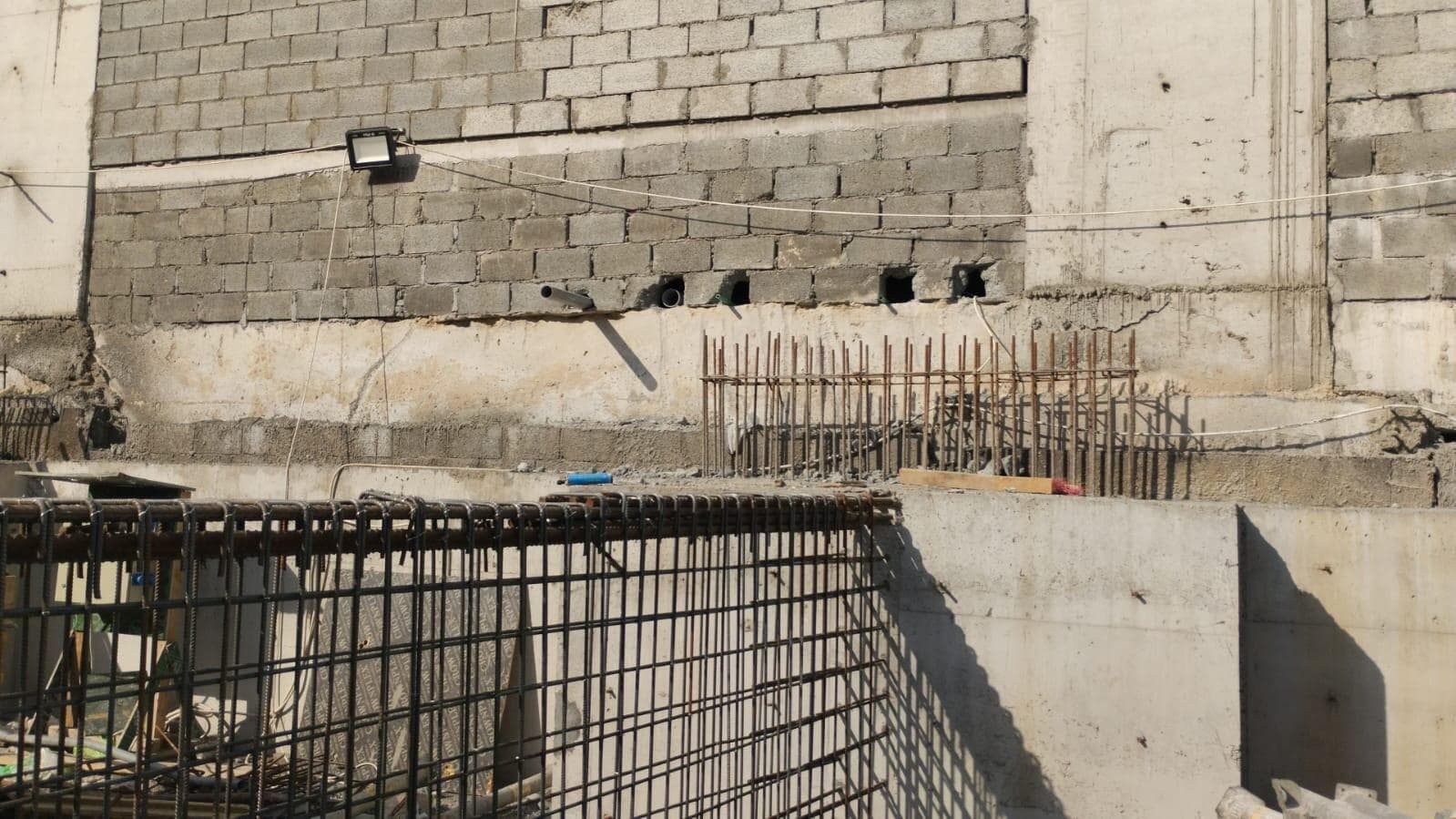 LUM1NAR - Construction
