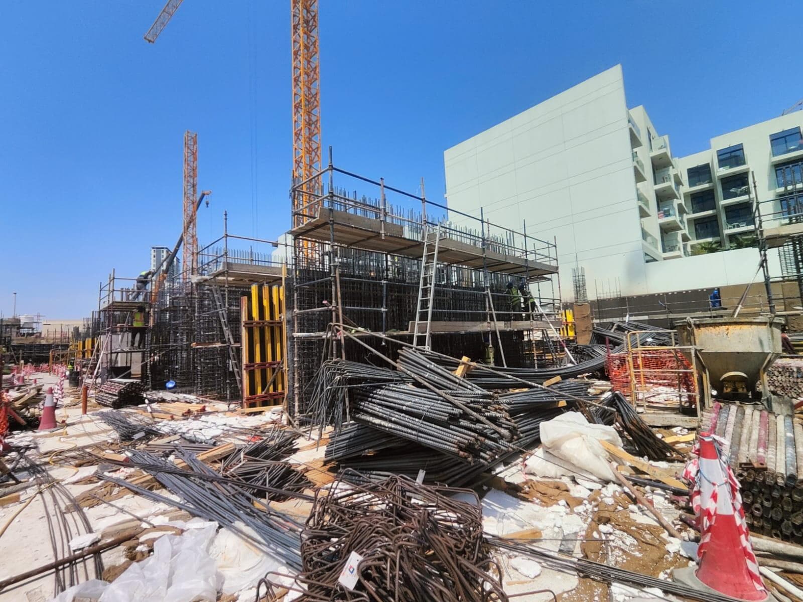 One Sky Park - Construction