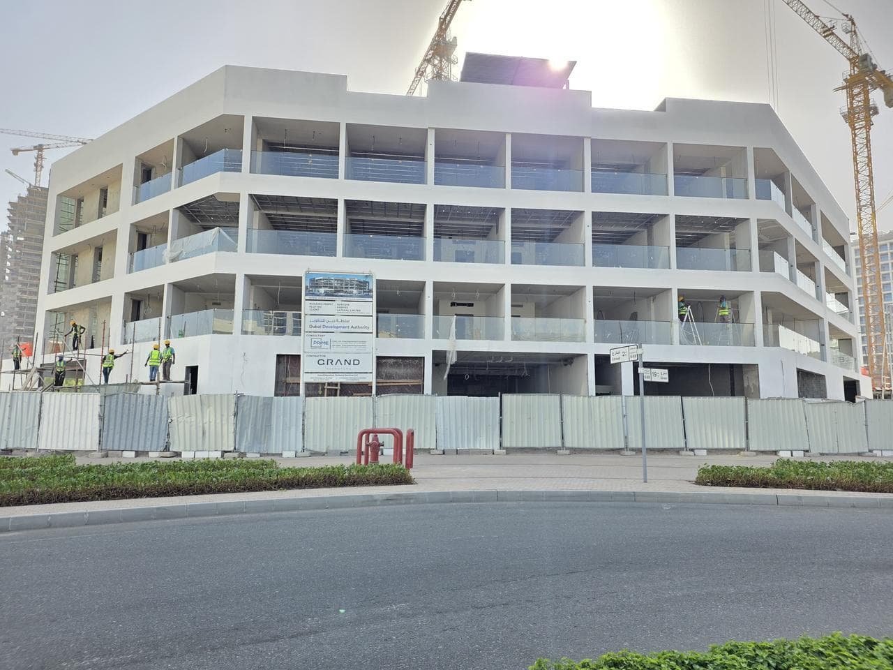 Lateral One - Construction