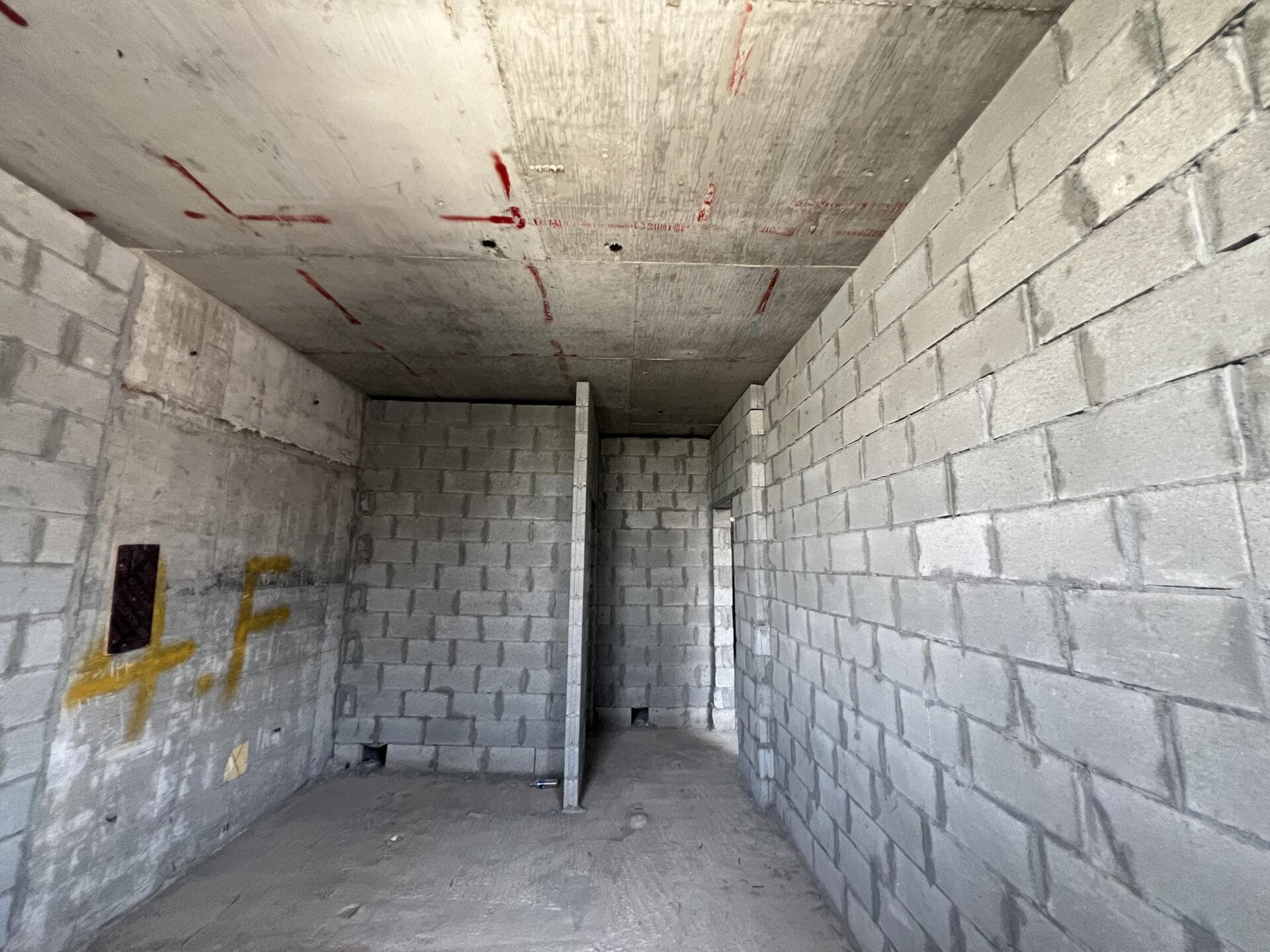 The Corner - Construction