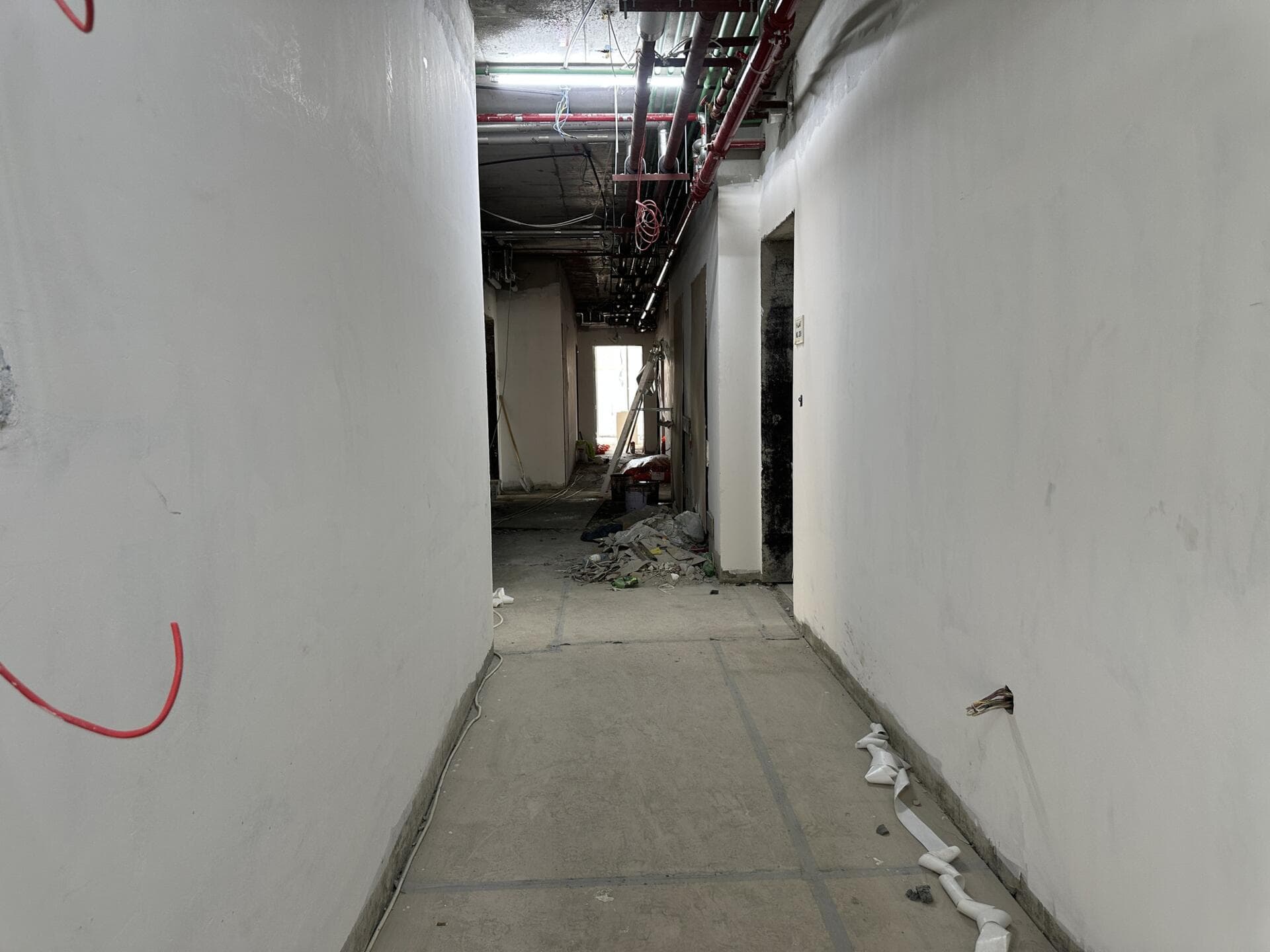Bling Avenue 1 - Construction