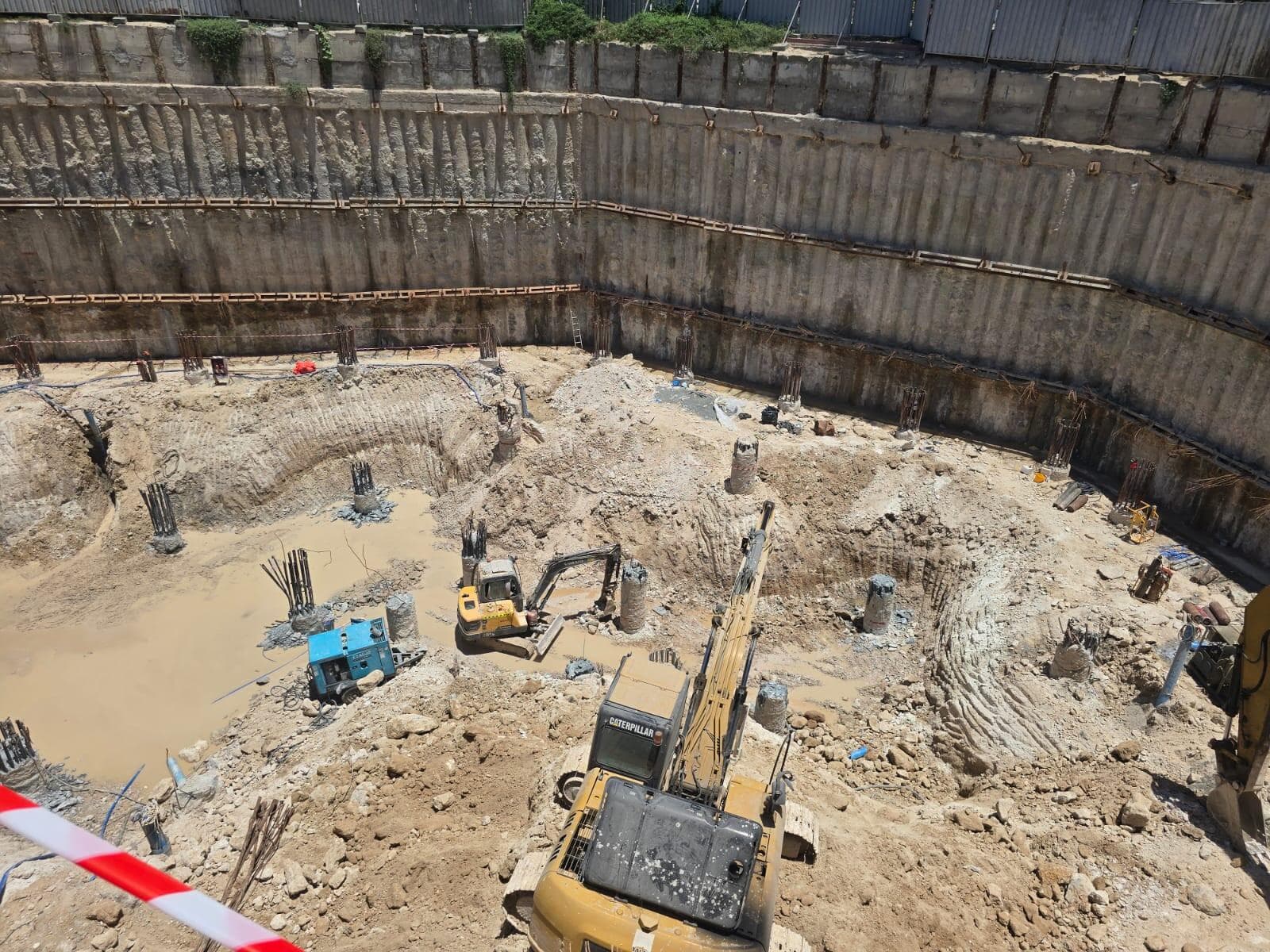 The One - Construction
