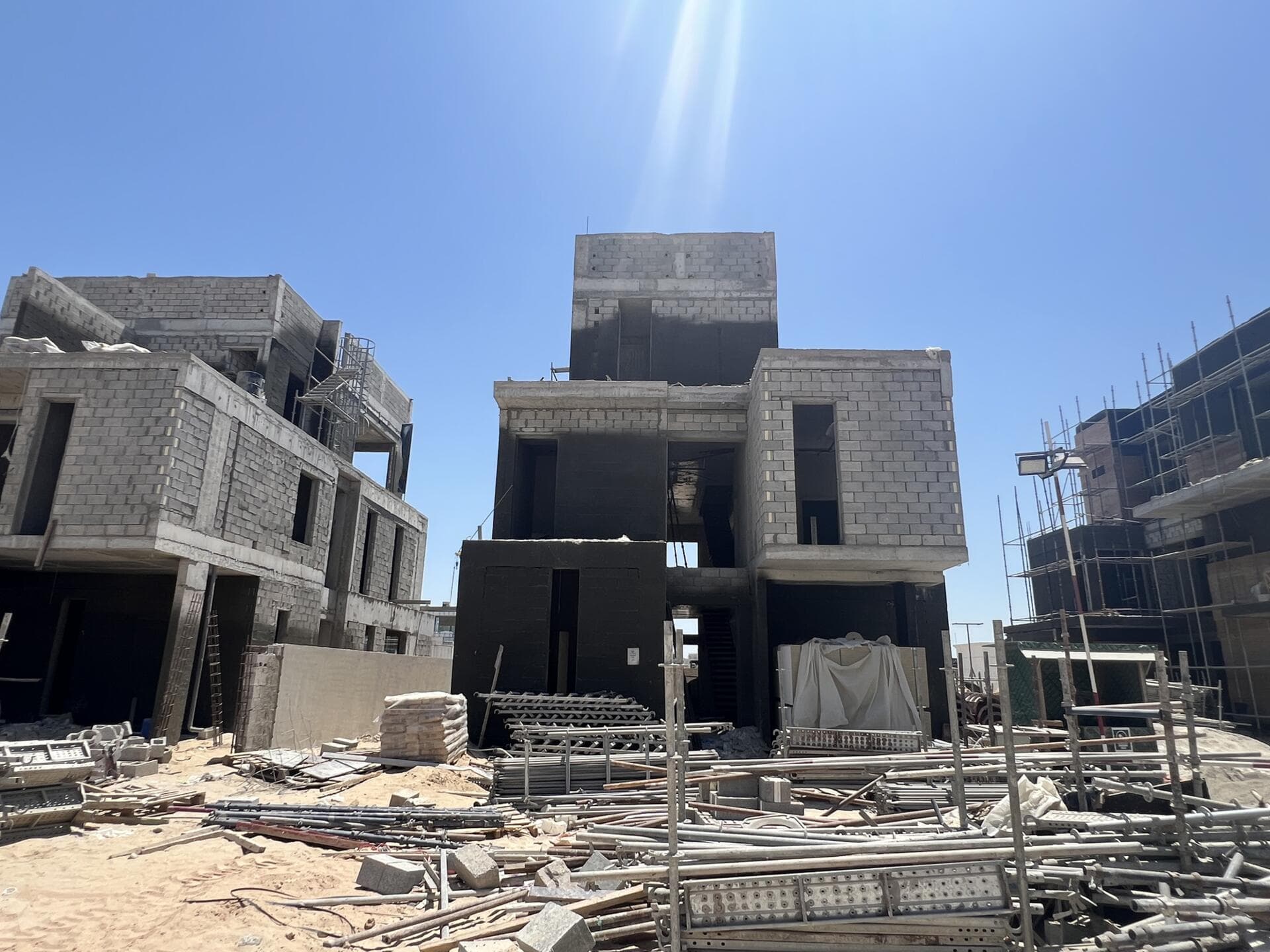 Lua Residences - Construction