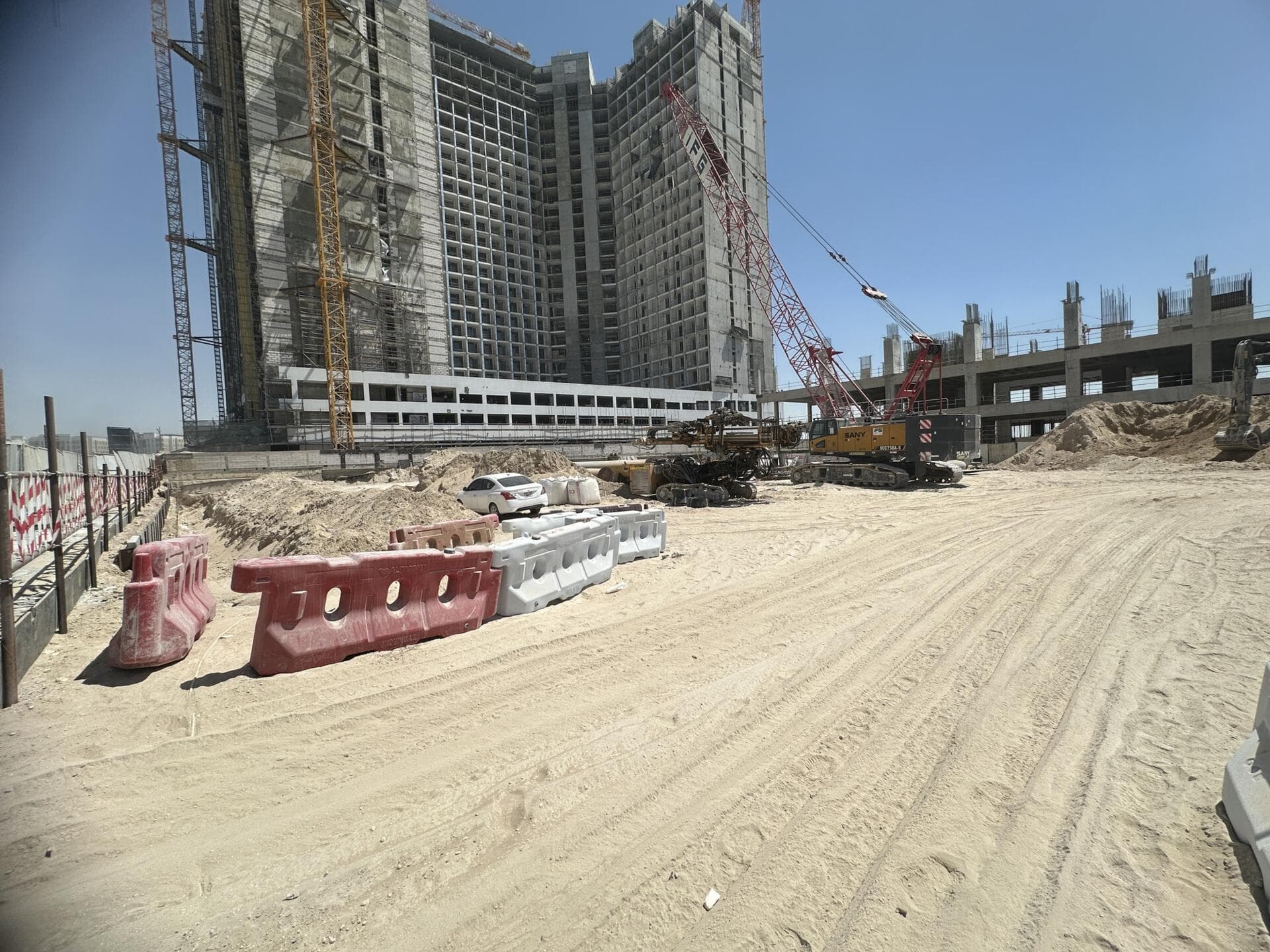 Samana Sky Views - Construction