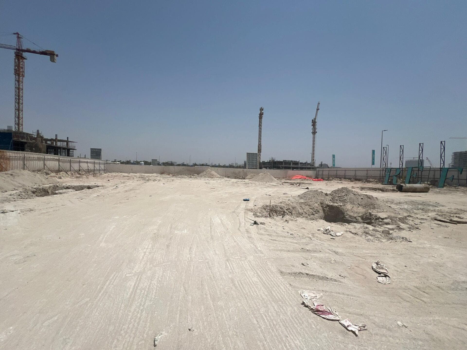 Reef 997 - Construction
