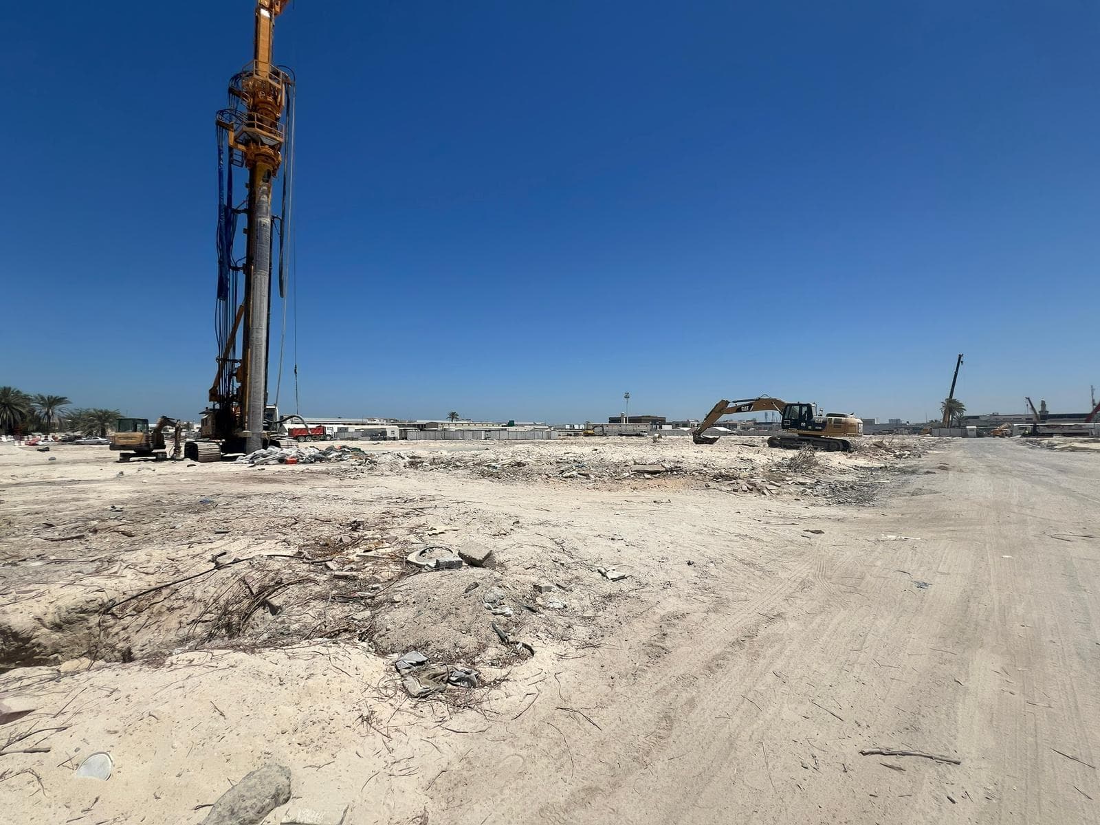 City Walk Crestlane 5 - Construction