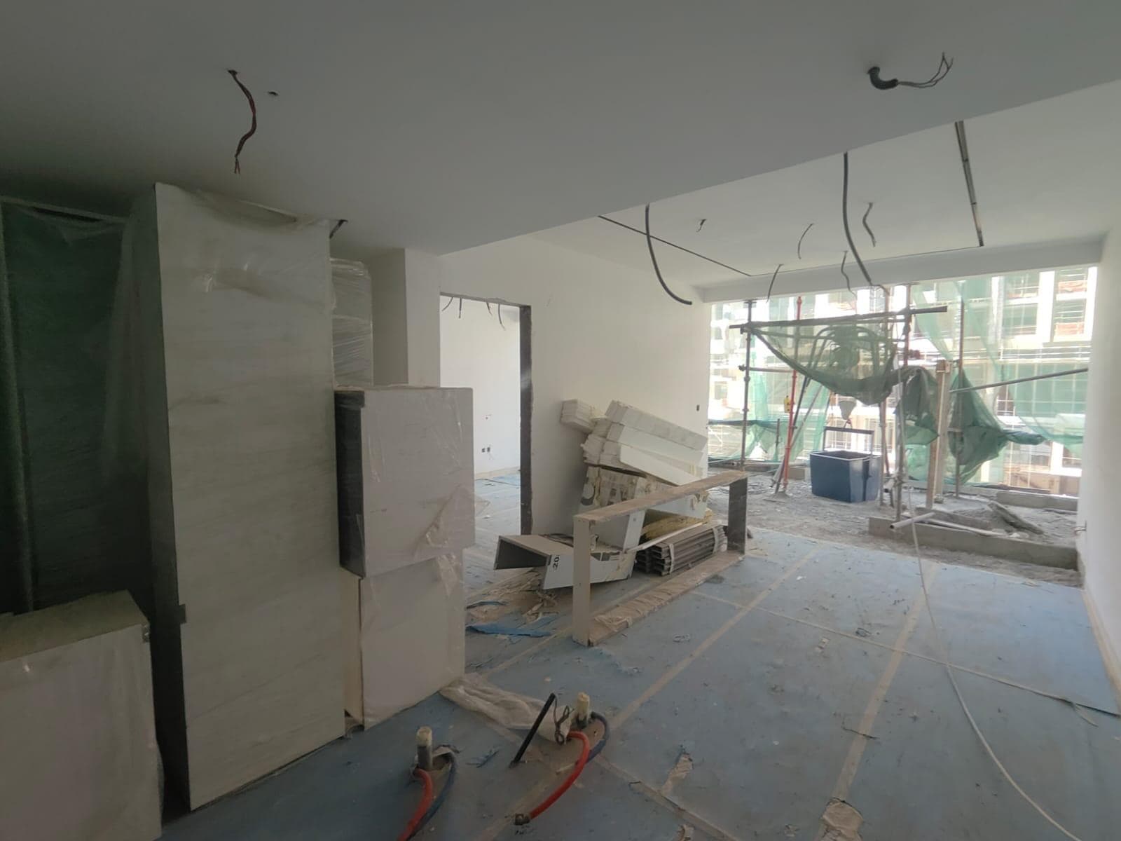Vue By Crystal Bay - Construction